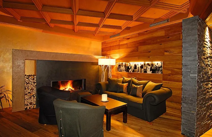 flat iron in Hotel Zum Mohren