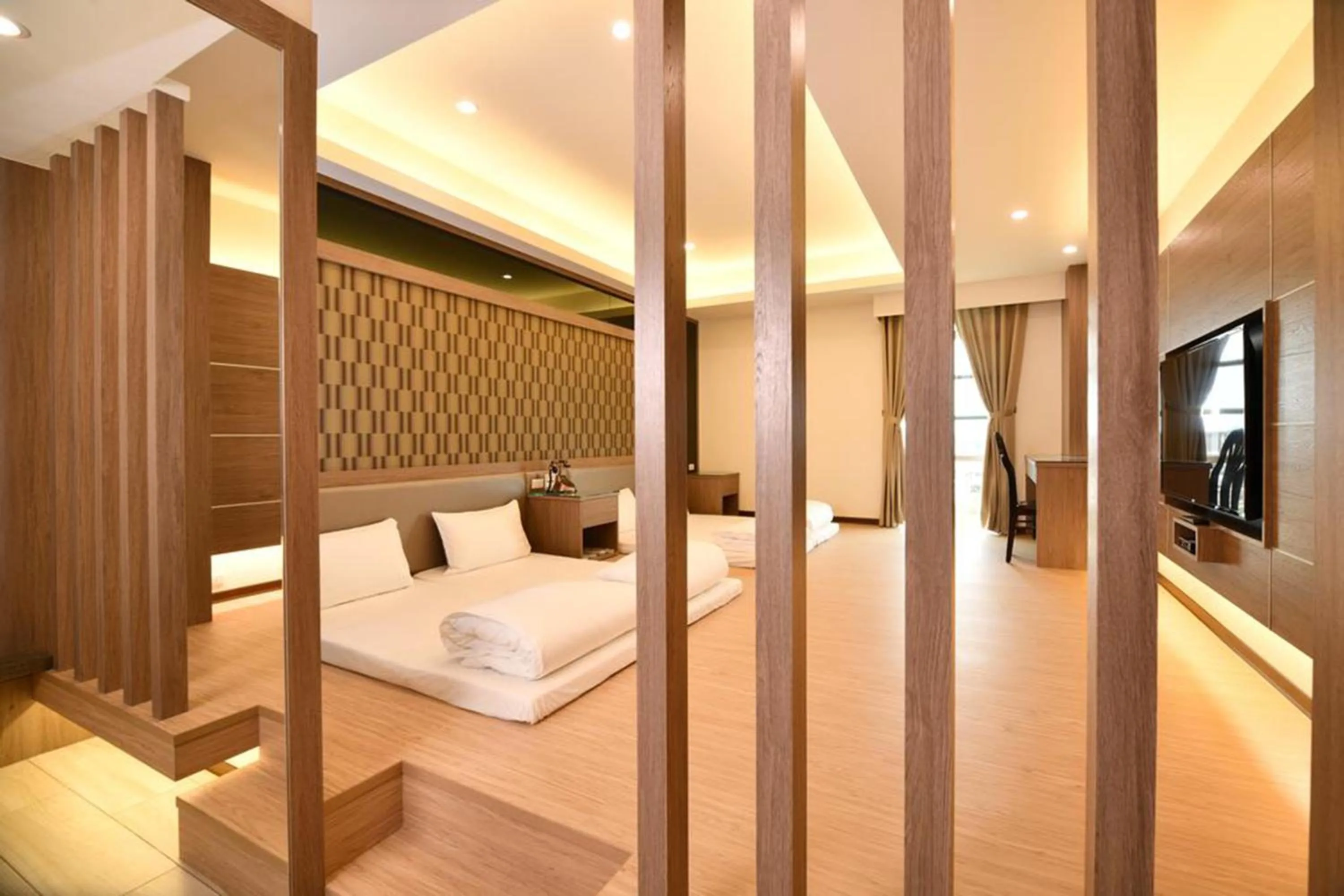 Photo of the whole room, Bed in Chuan Cheng Castle