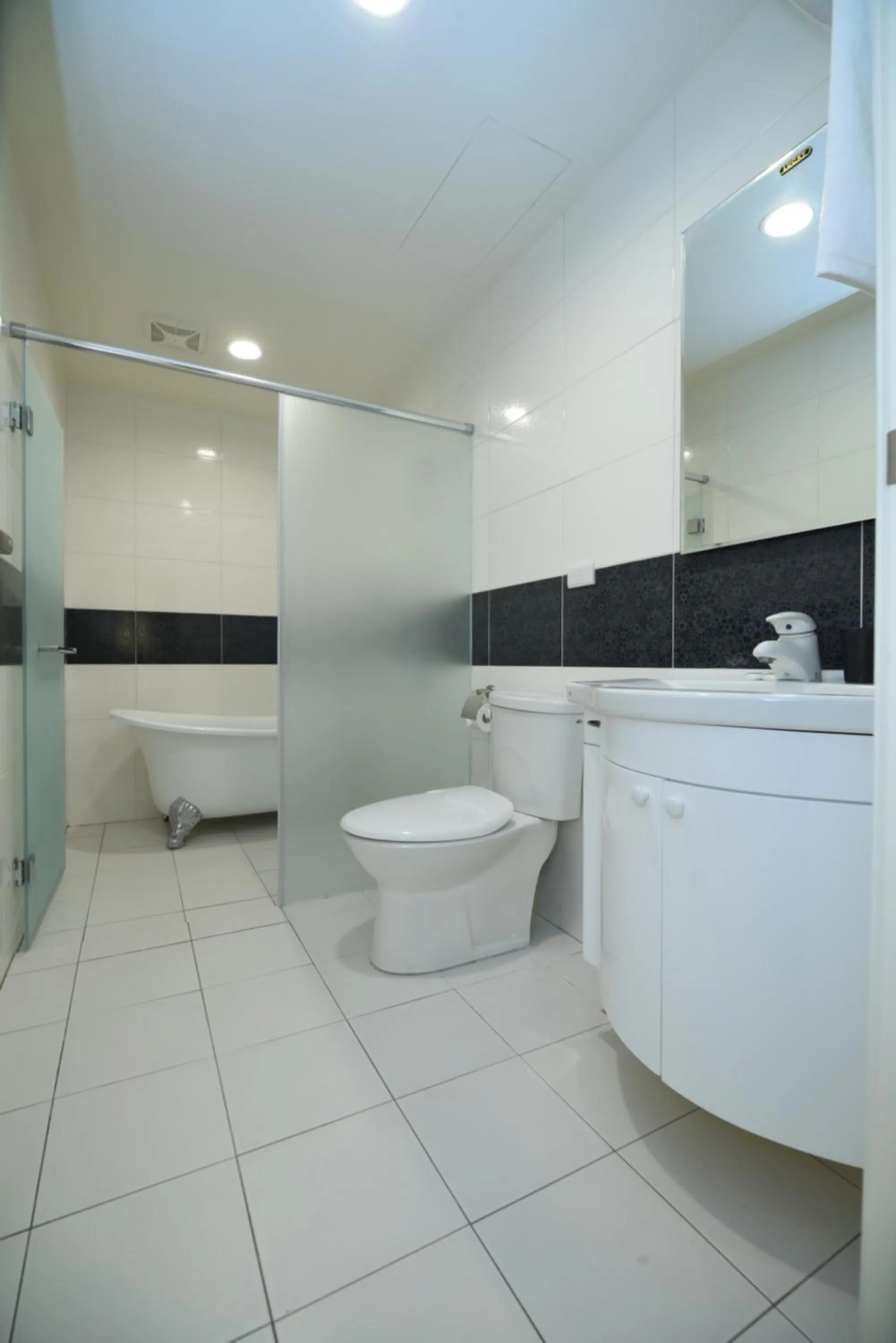 Bathroom in Chuan Cheng Castle