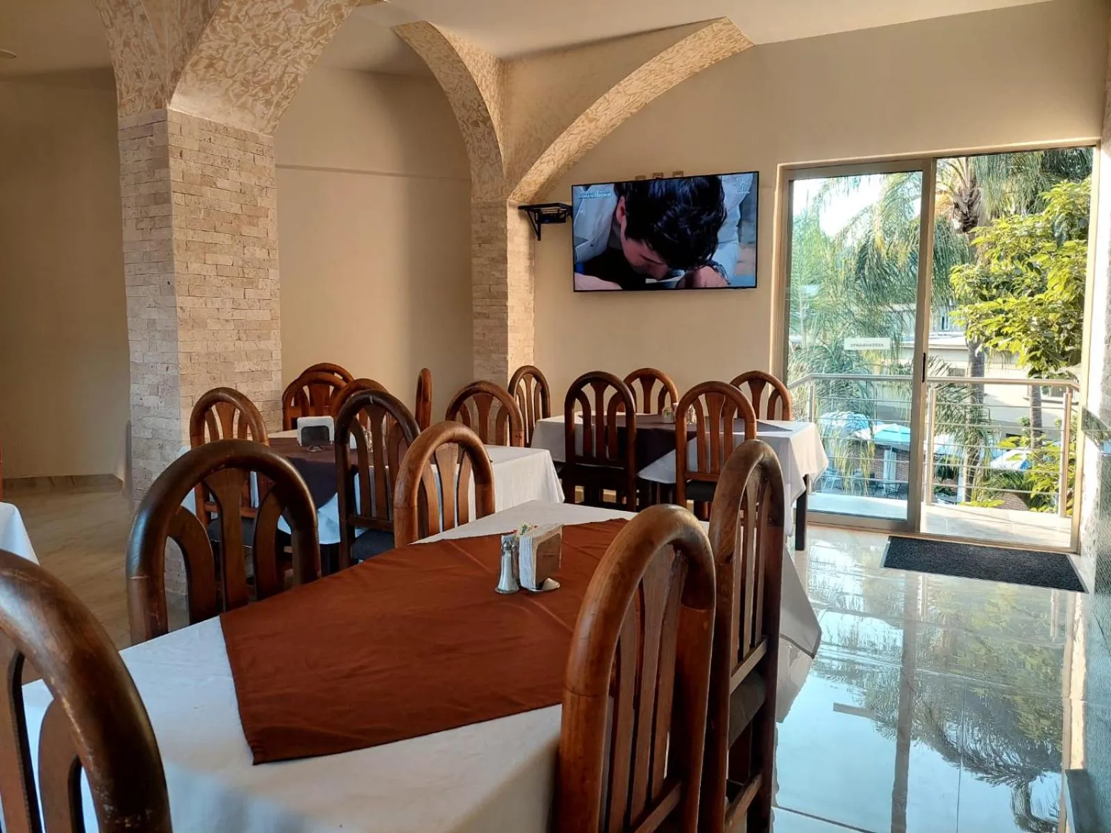 Restaurant/places to eat in Hotel Parador del Rey
