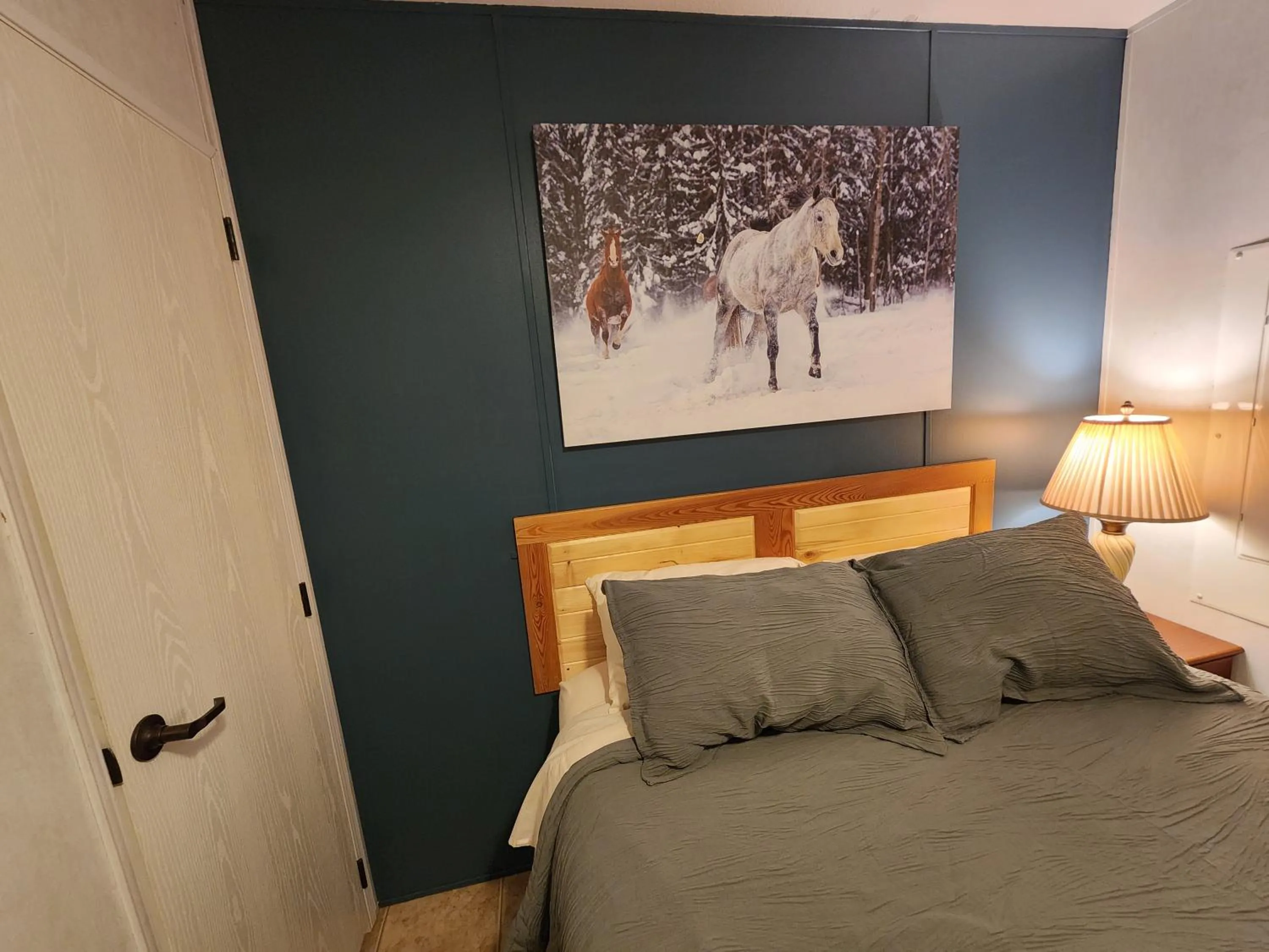 Bed in Circle R Motel