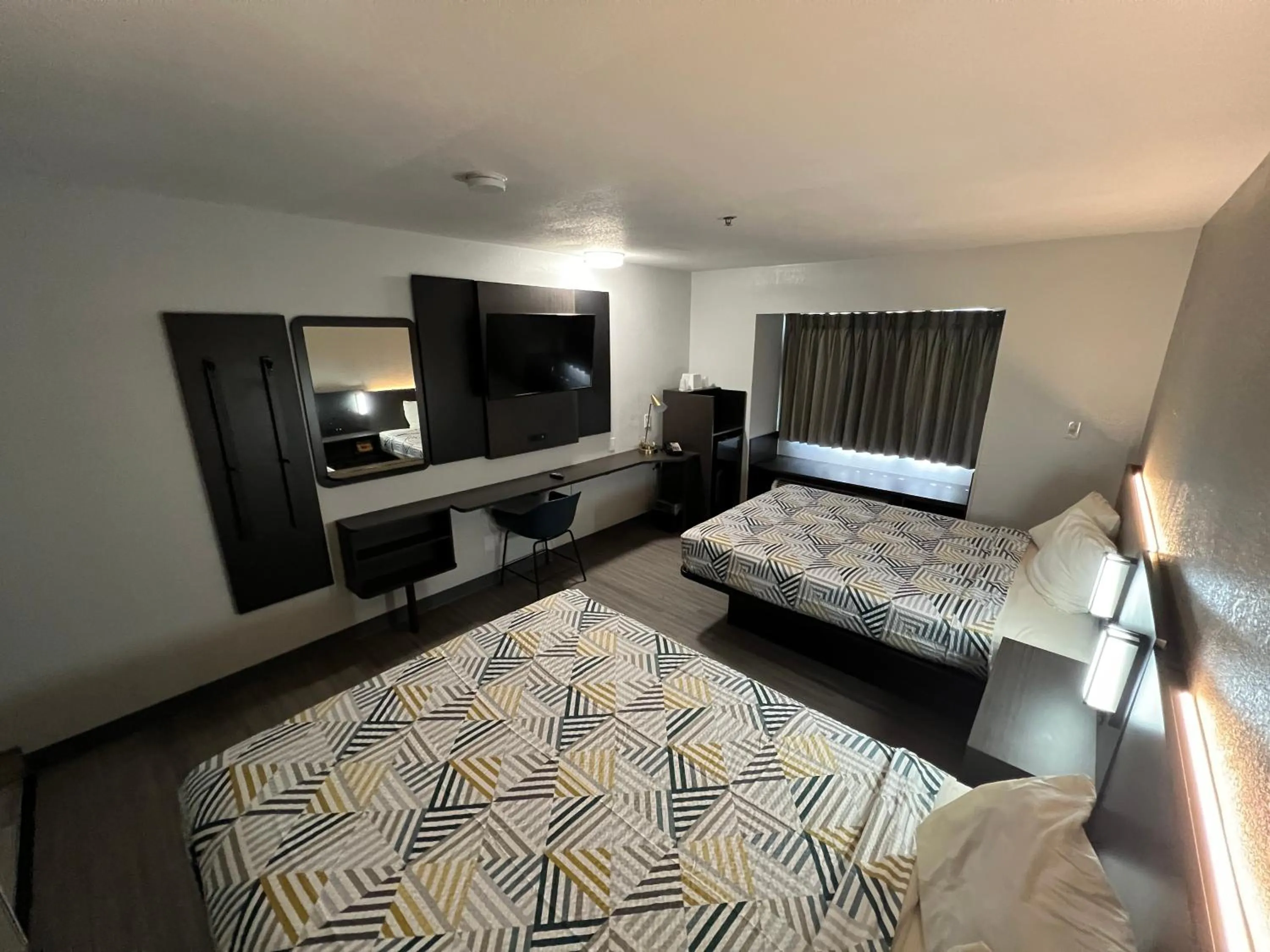 Bed in Motel 6-Simpsonville, SC - Greenville