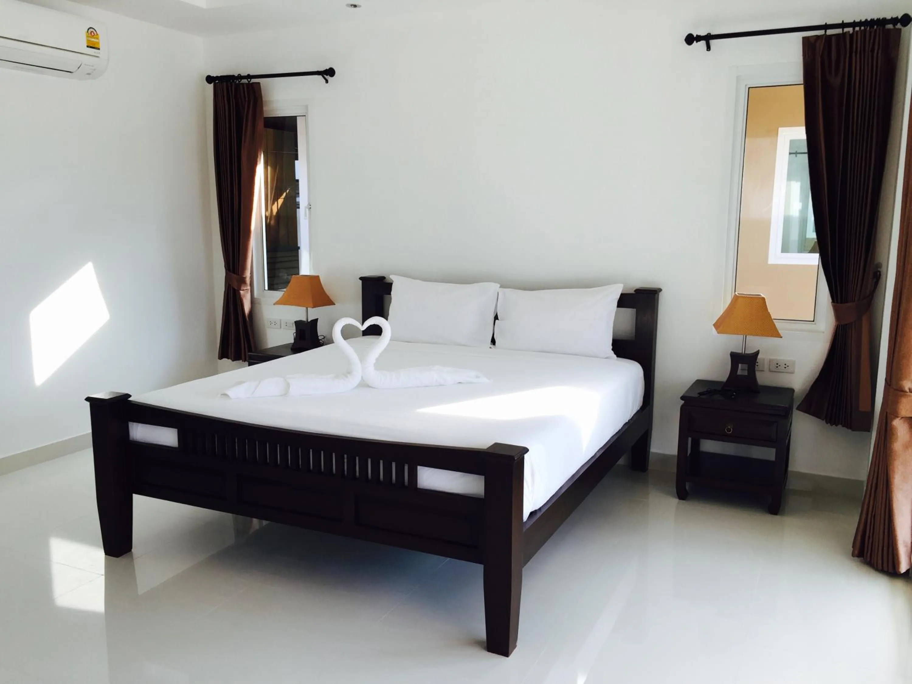 Bed in Shangrilah Bungalow