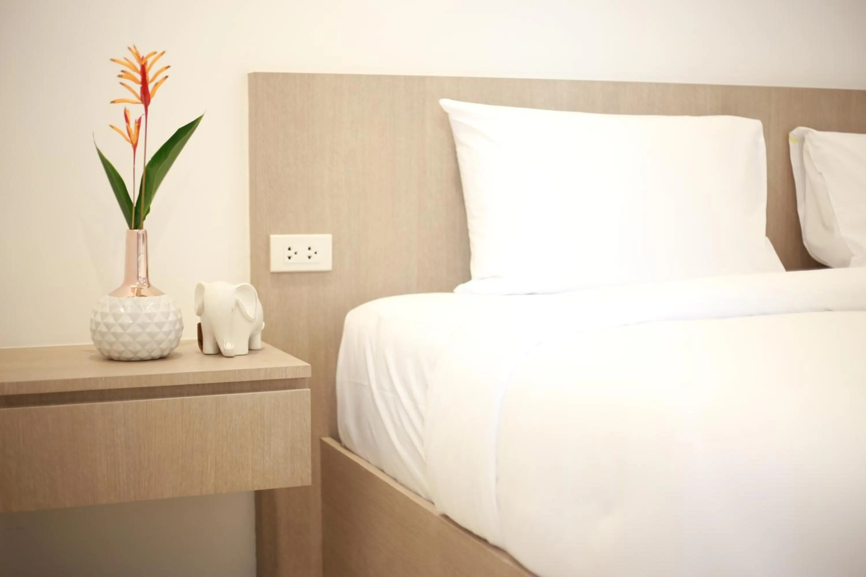 Bedroom, Bed in Shangrilah Bungalow