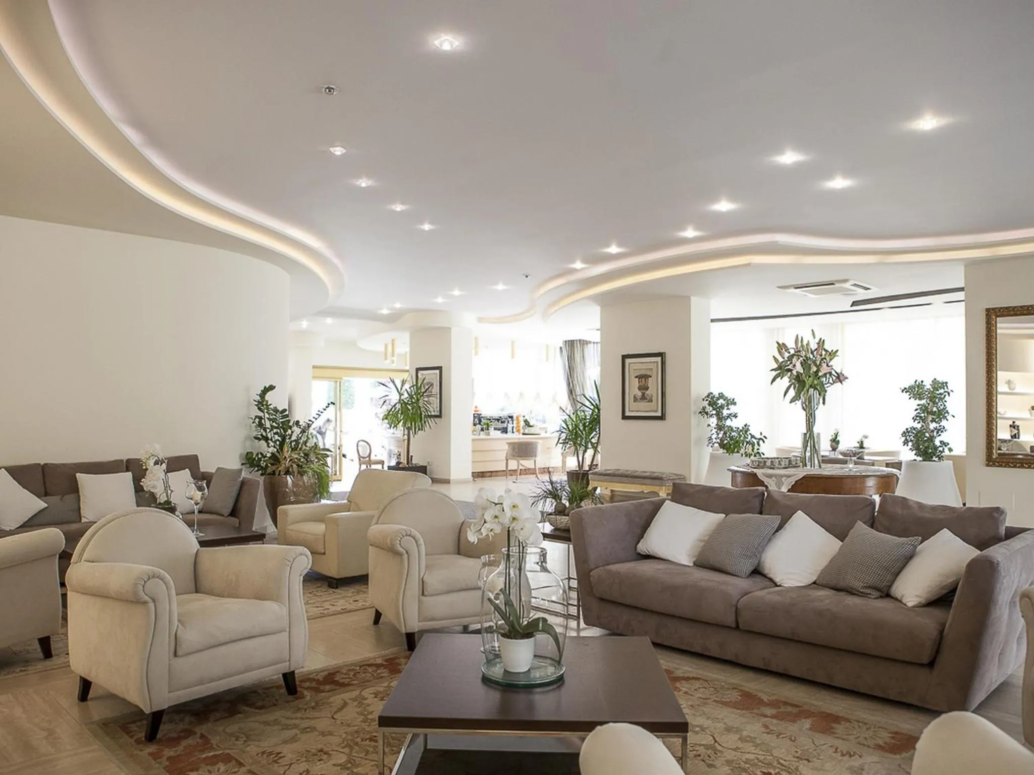 Communal lounge/ TV room in Hotel Nettuno