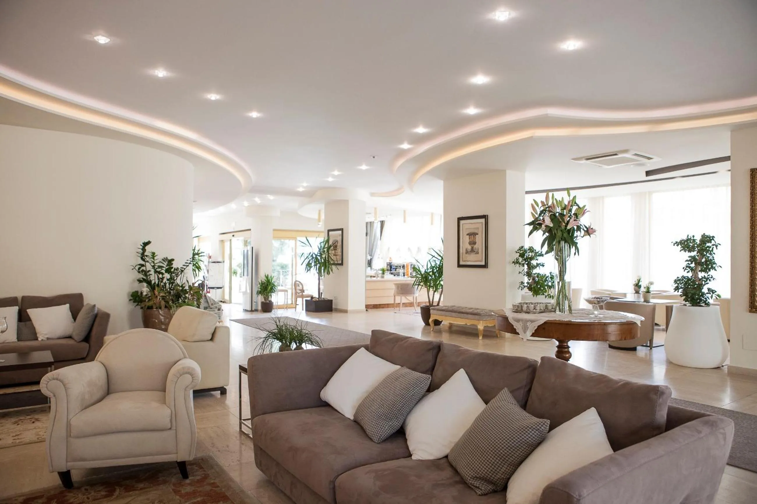 Communal lounge/ TV room in Hotel Nettuno