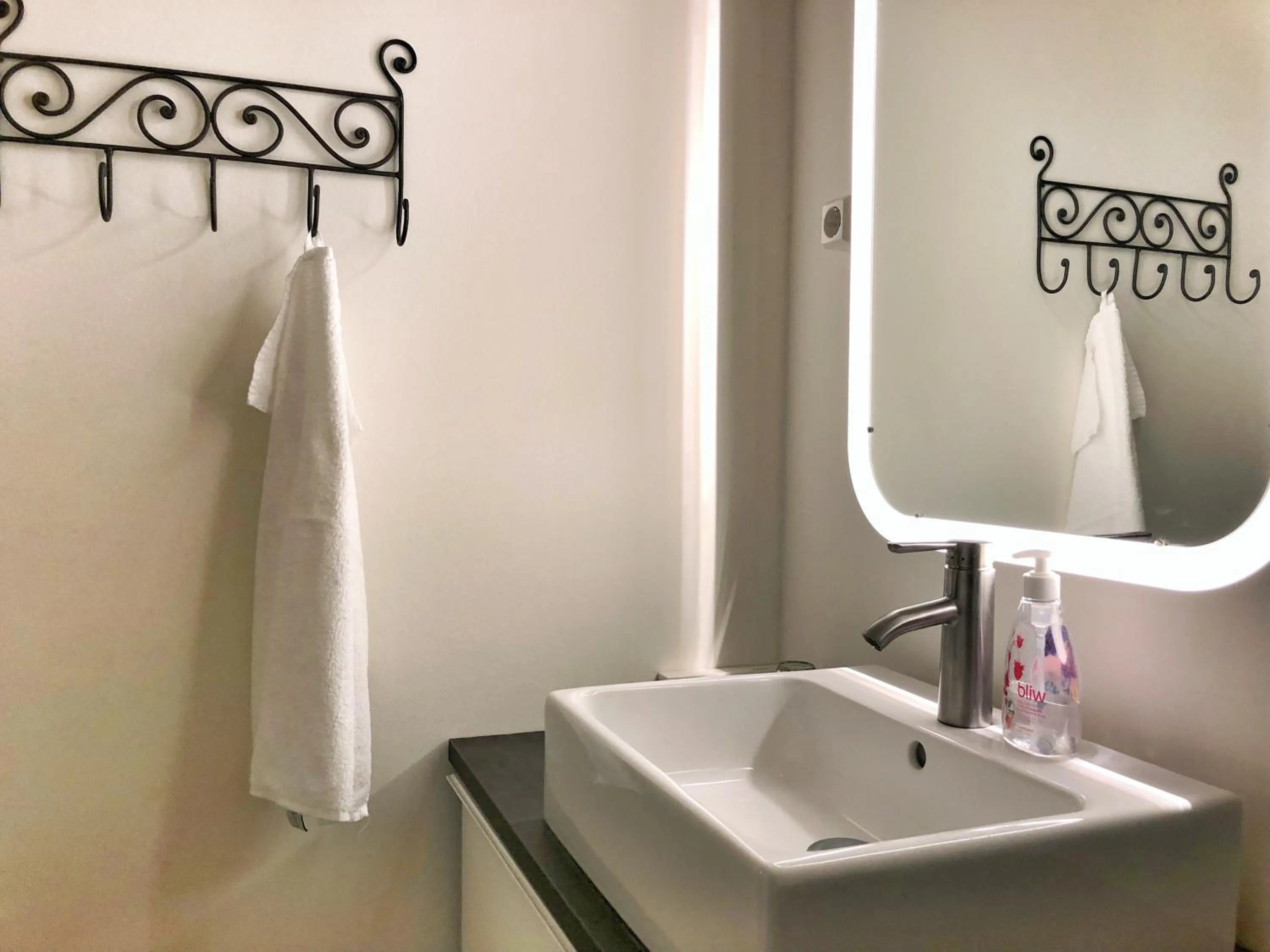 Decorative detail in Boutique hotel Sawohouse