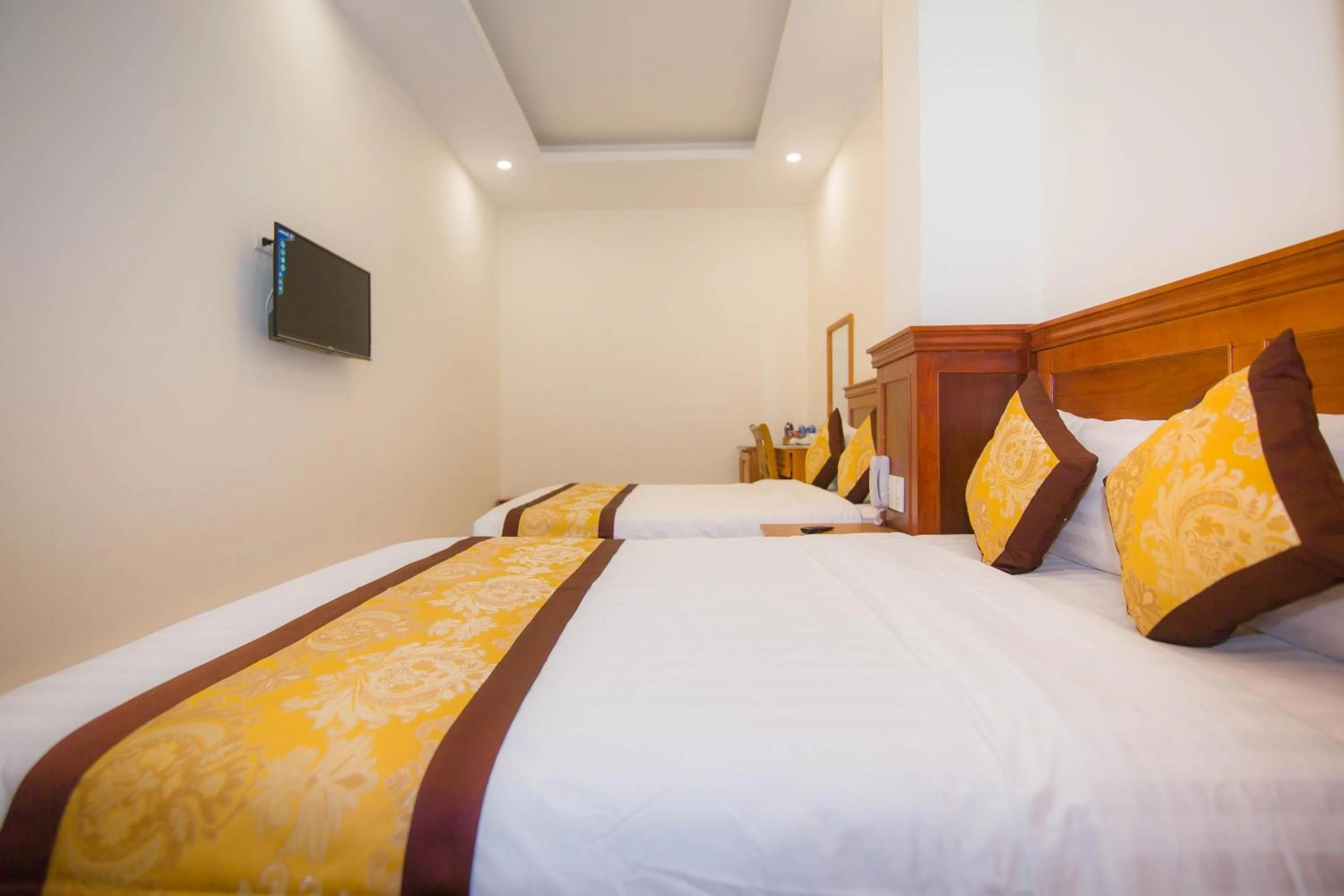 Bed in Hồng Tùng Hotel