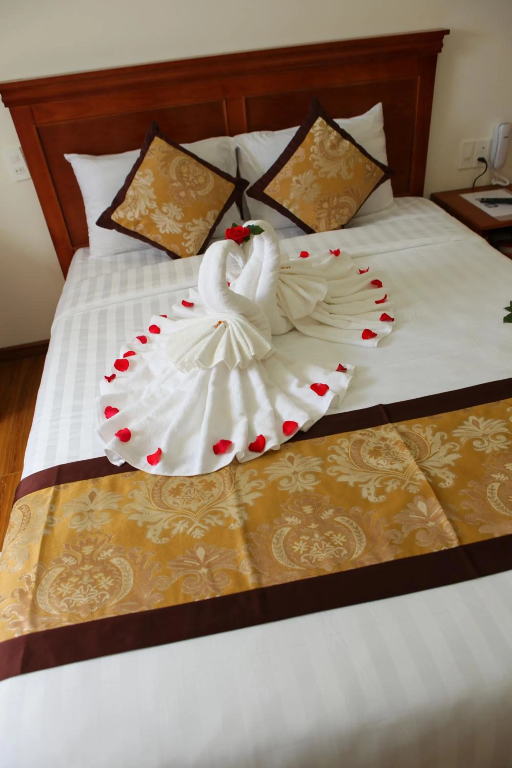 Bed in Hồng Tùng Hotel