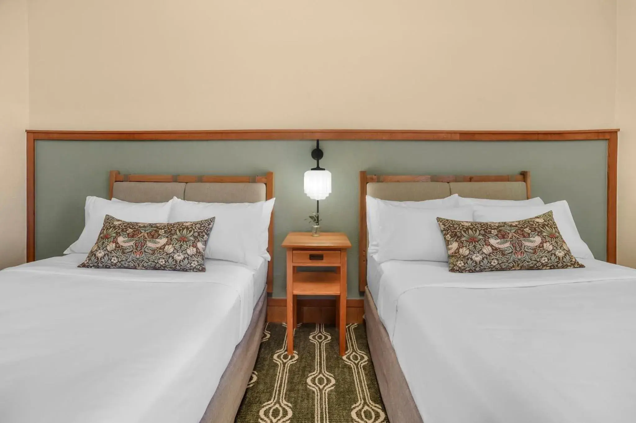 Deluxe Mountain View with 2 Double Beds in The Omni Grove Park Inn & Spa - Asheville Deluxe Mountain View with 2 Double Beds in The Omni Grove Park Inn & Spa - Asheville