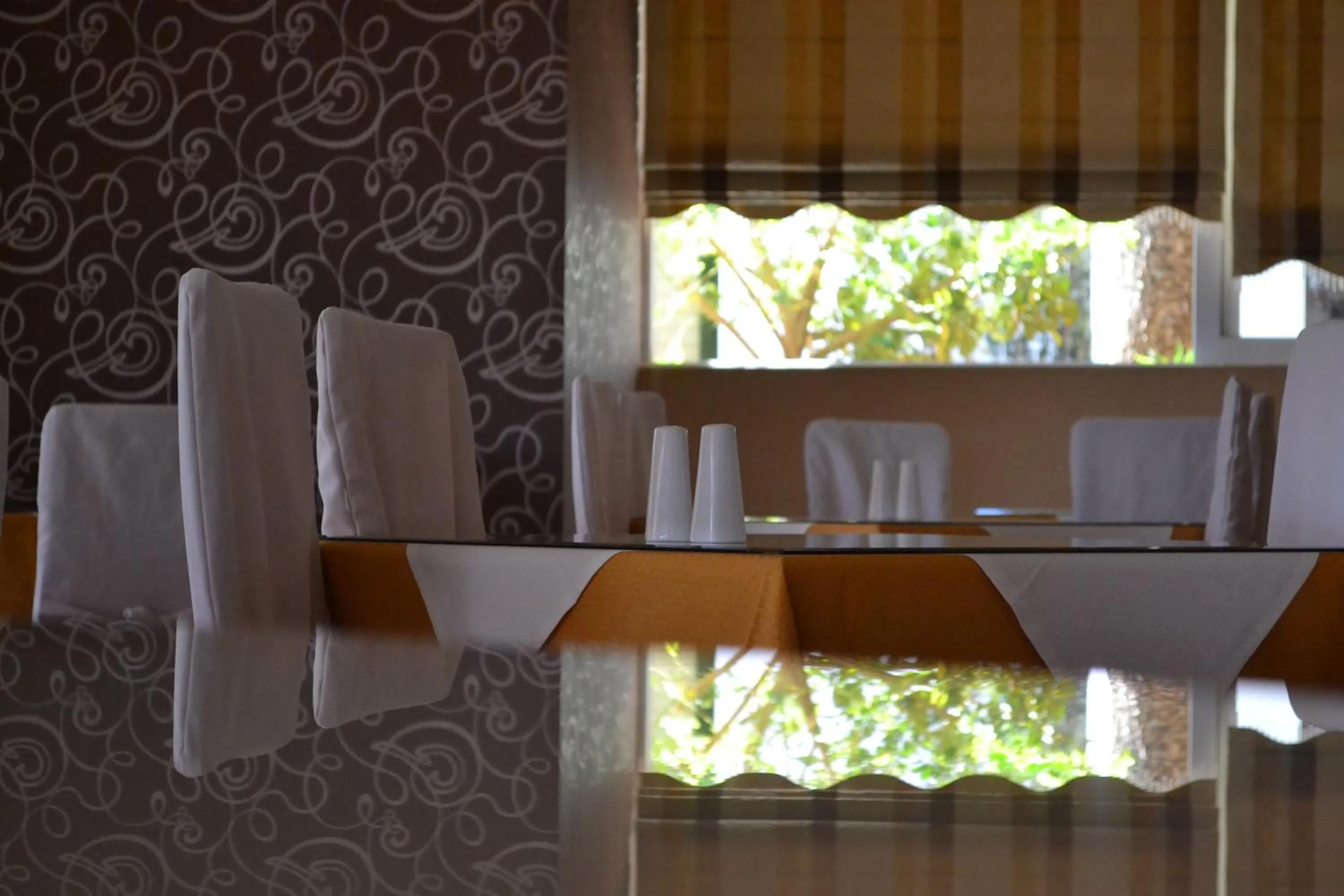 Restaurant/places to eat in Palladion