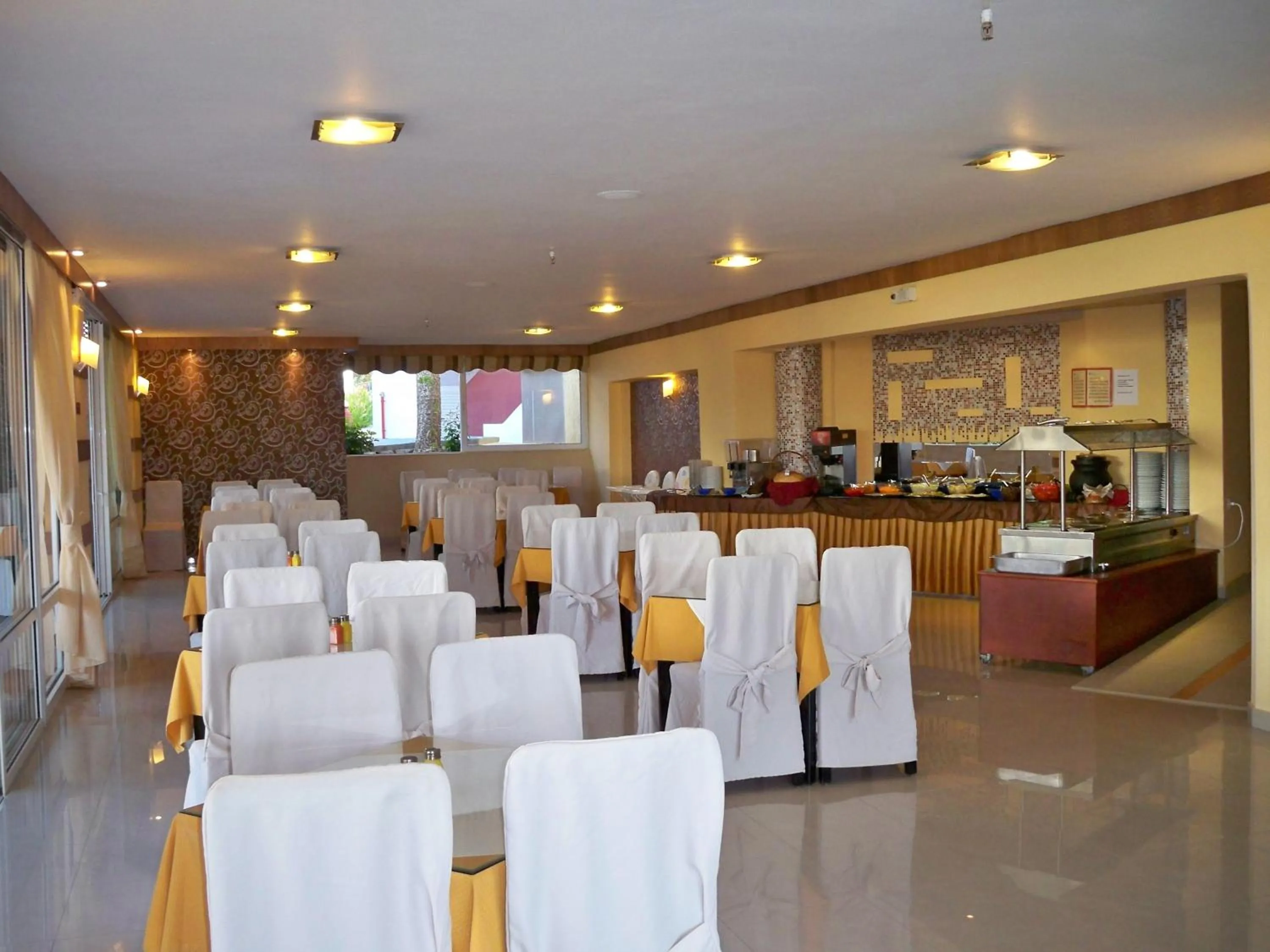 Restaurant/places to eat in Palladion