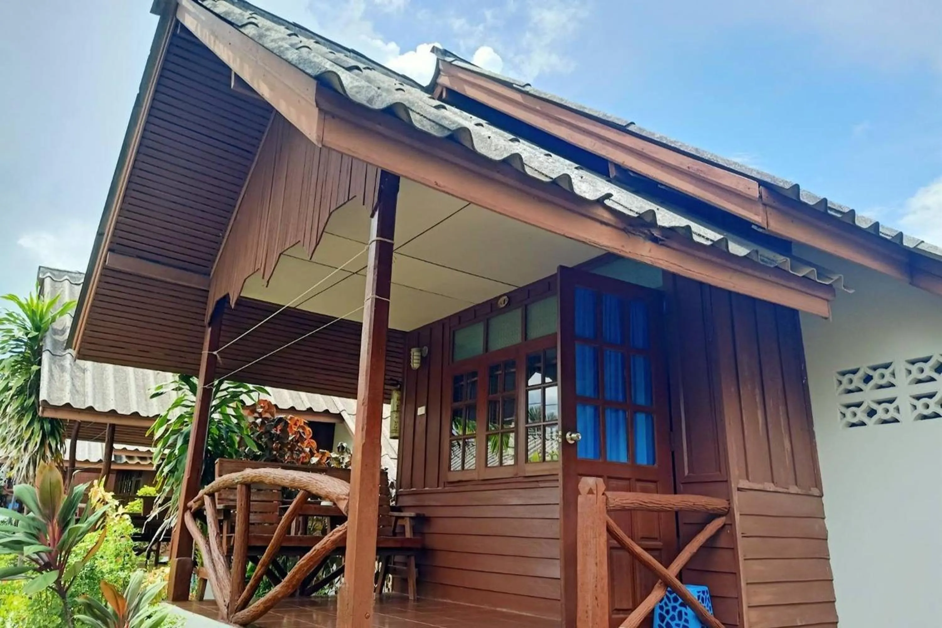 Property building in Palm Point Village