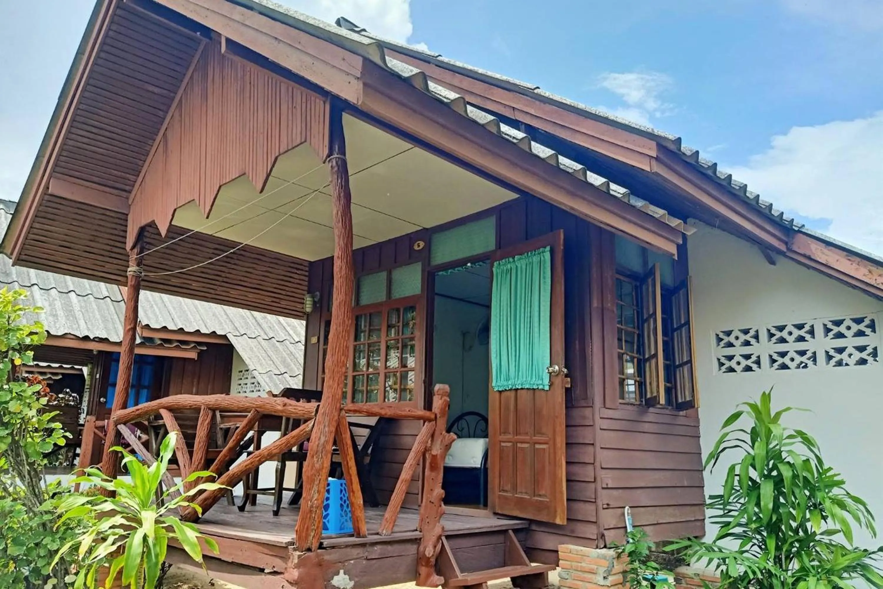 Property building in Palm Point Village