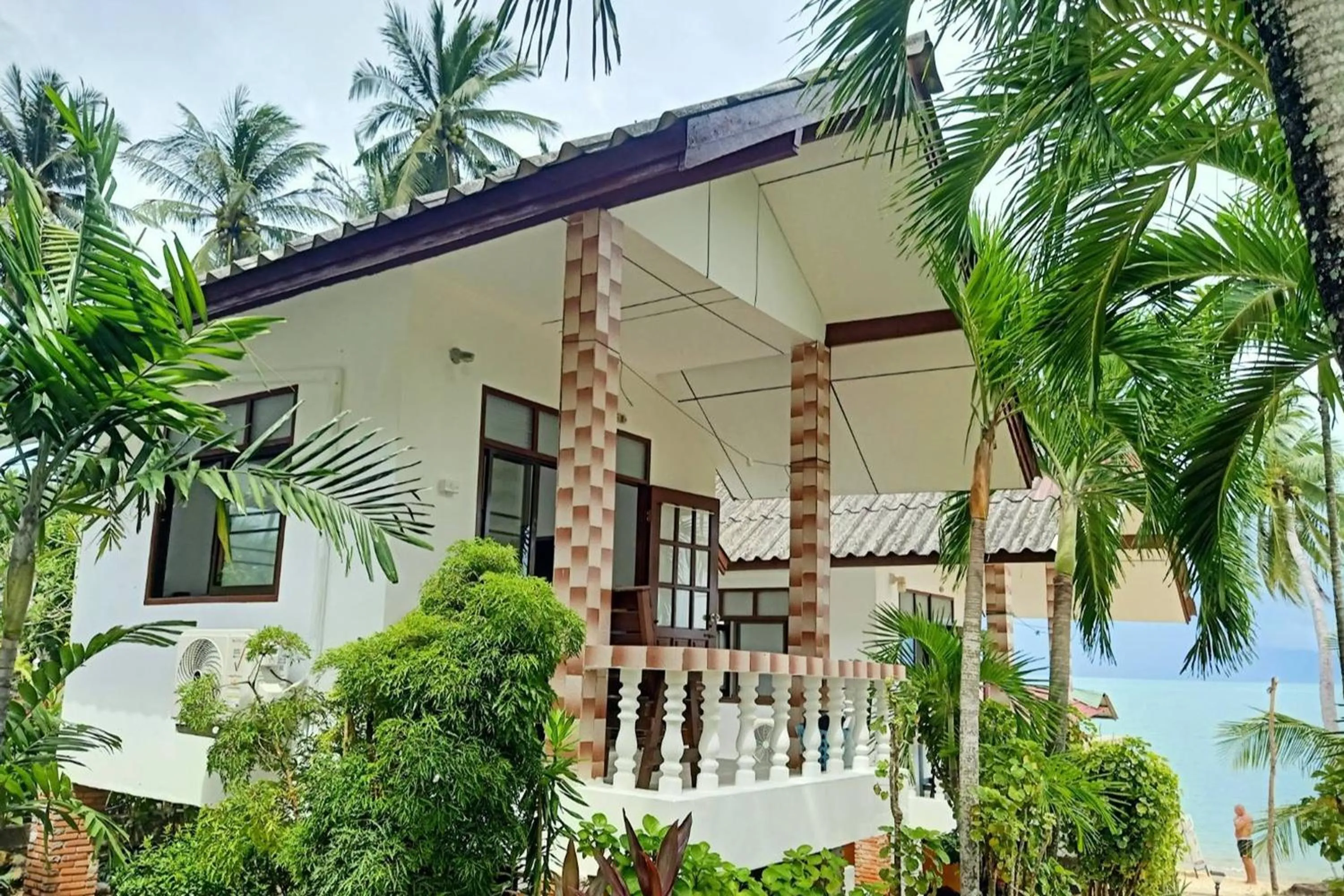 Property building in Palm Point Village