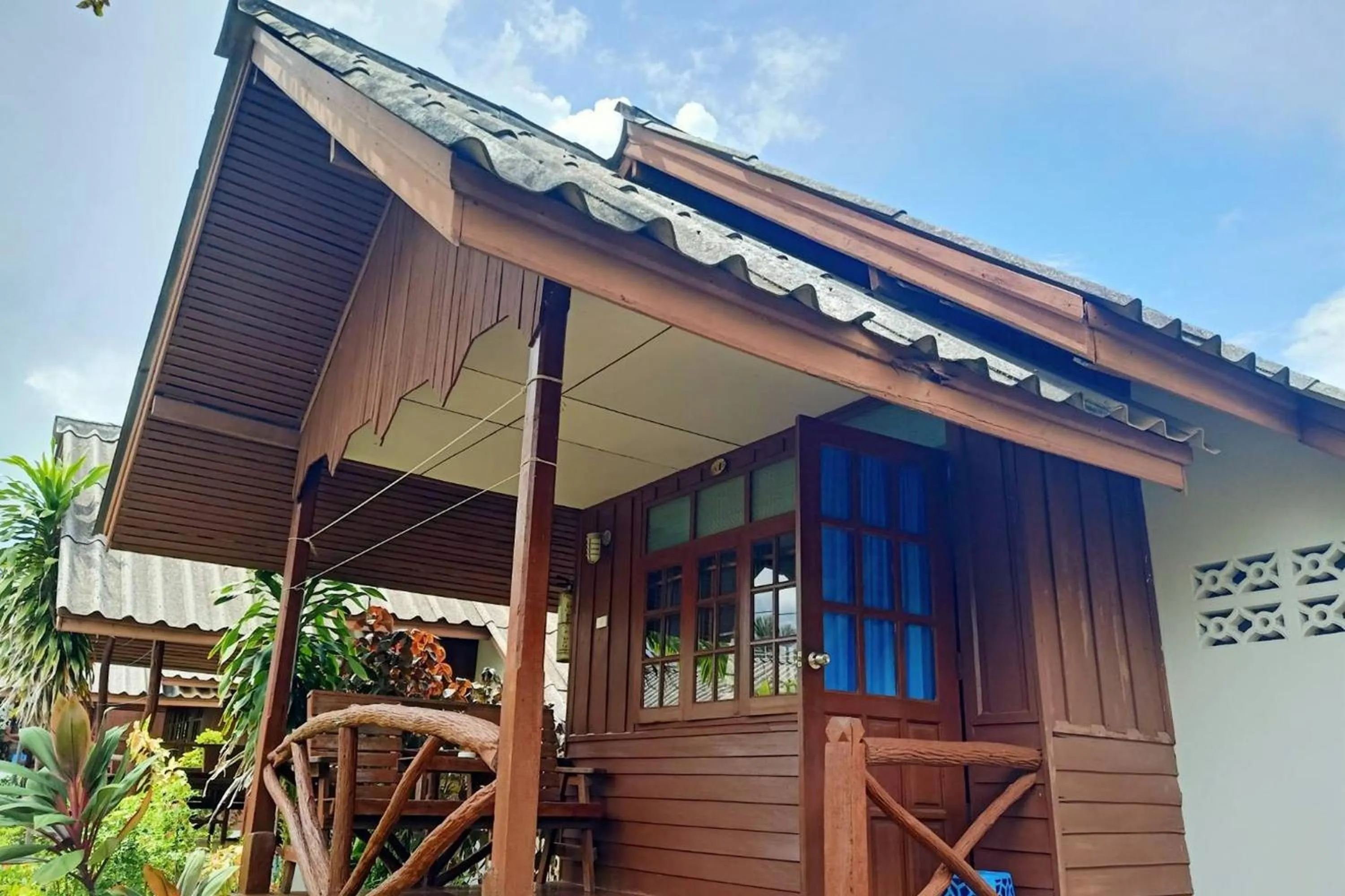 Property building in Palm Point Village