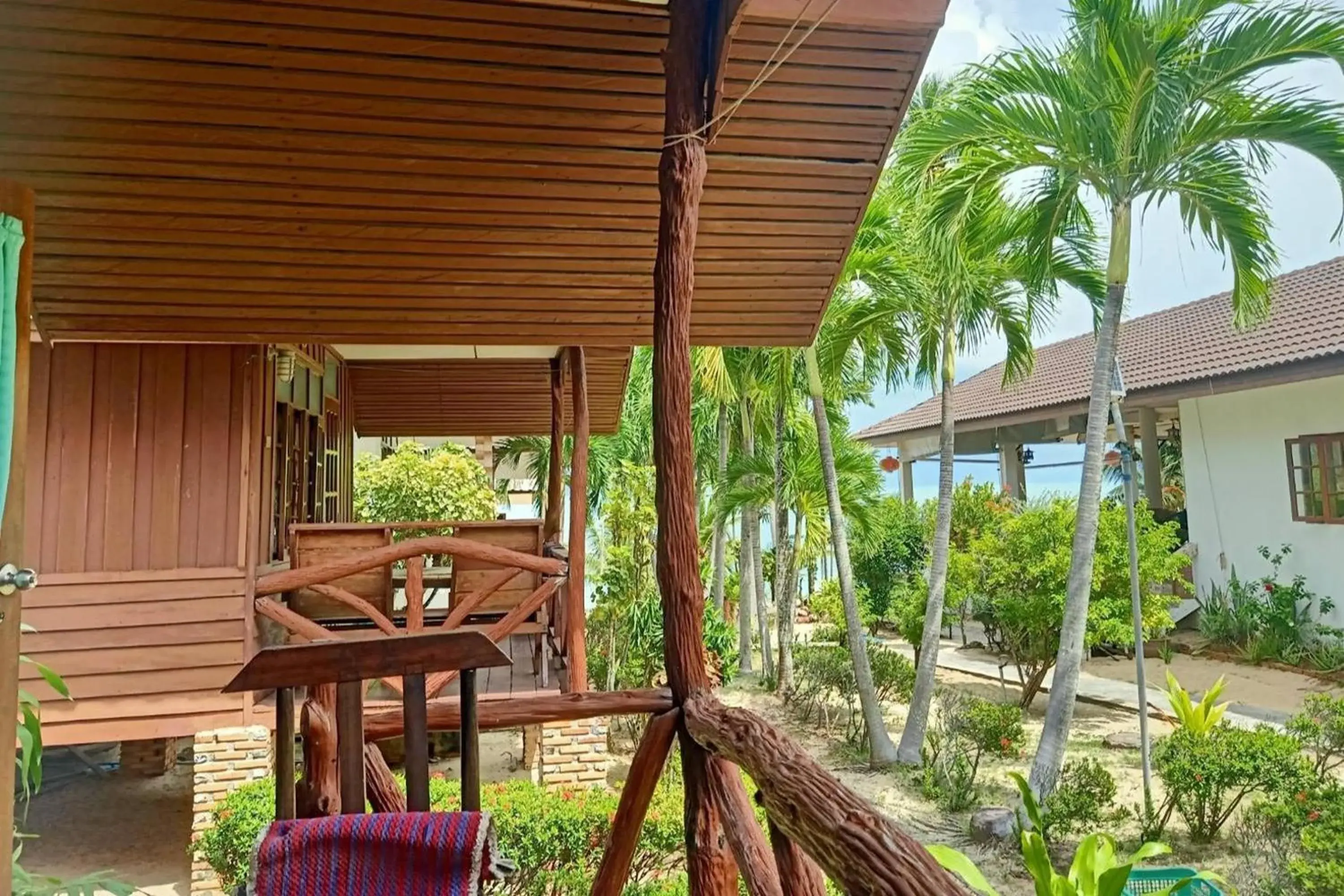 Property building in Palm Point Village Property building in Palm Point Village