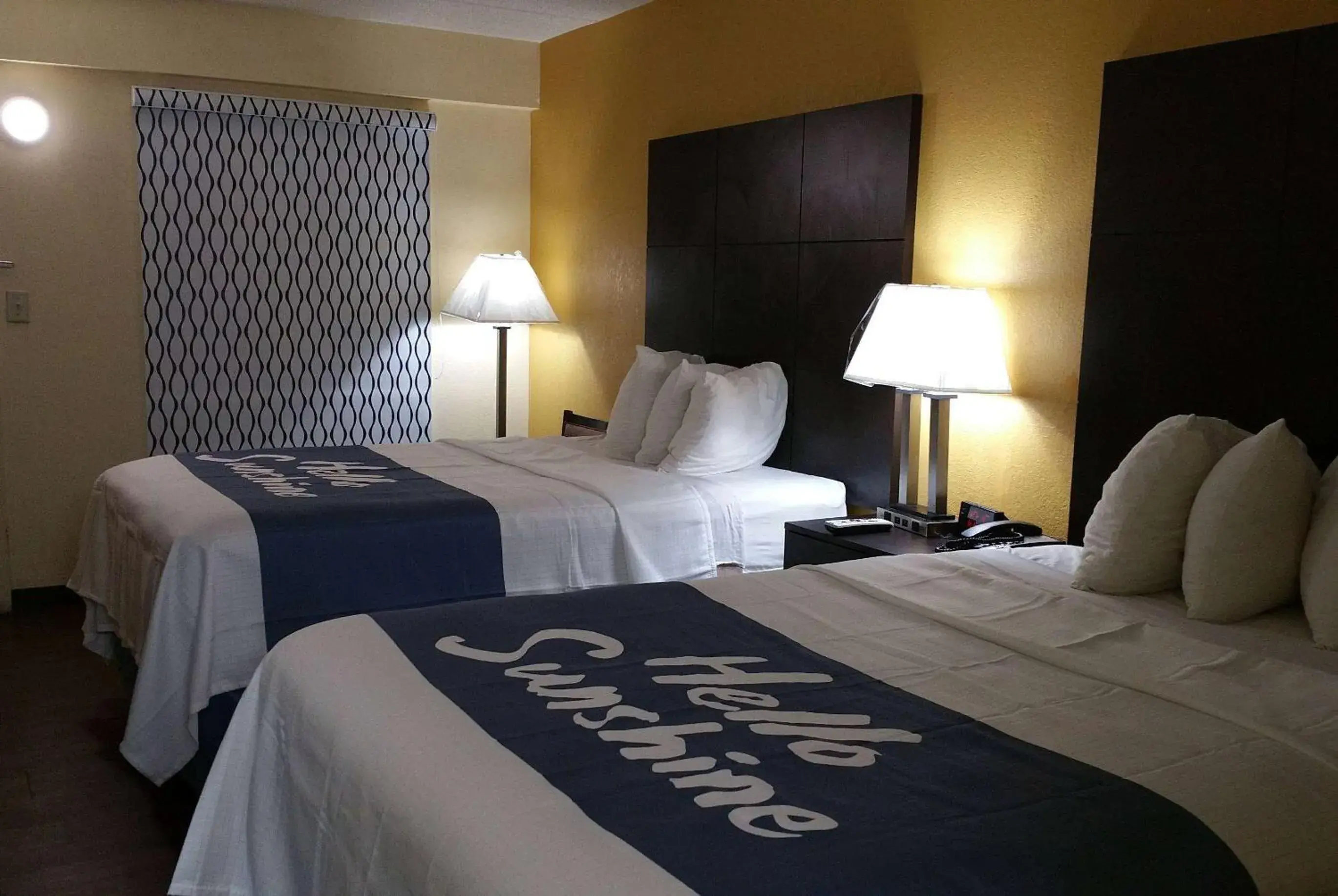 Photo of the whole room, Bed in Days Inn by Wyndham Ridgeland South Carolina Photo of the whole room, Bed in Days Inn by Wyndham Ridgeland South Carolina