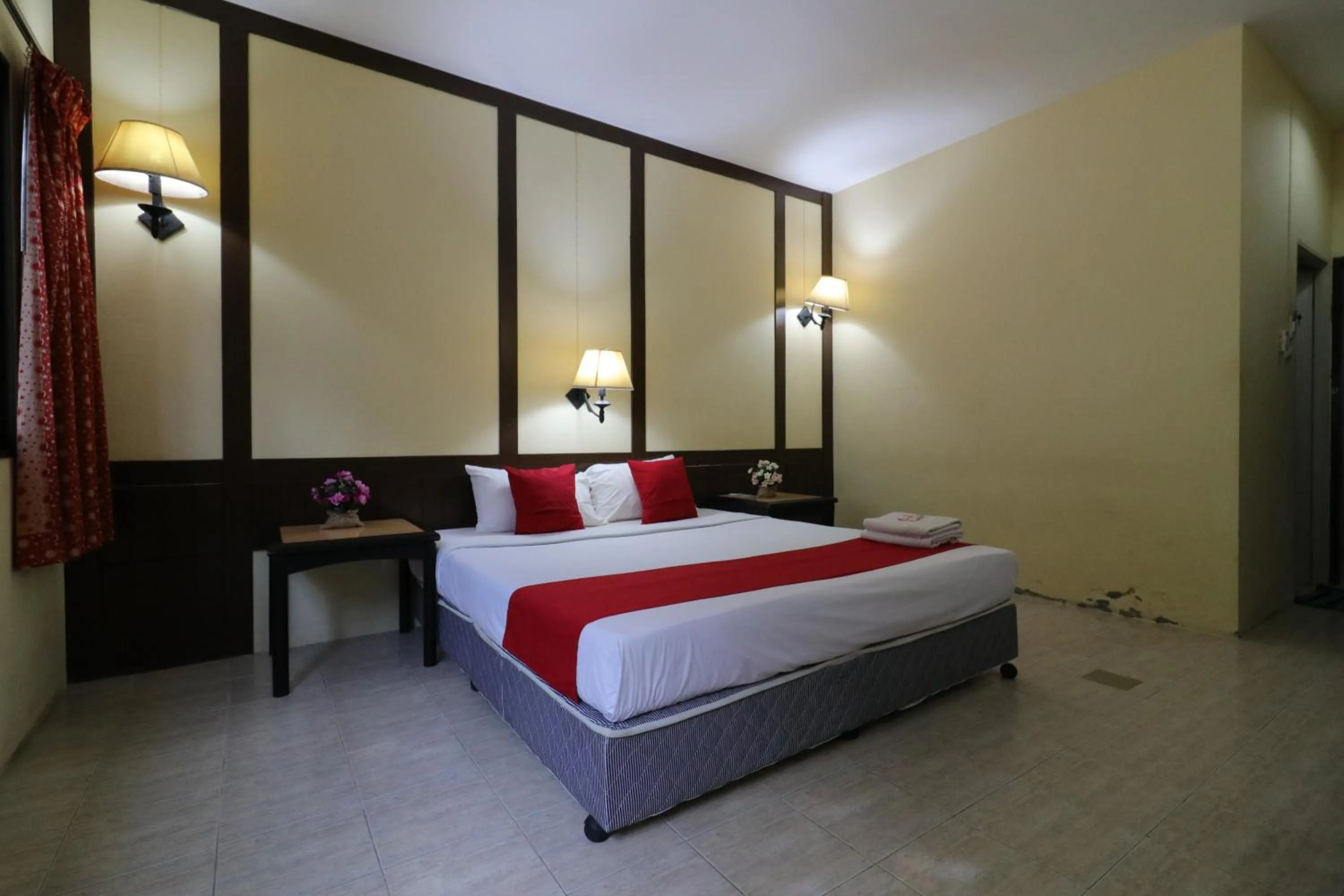 Bed in Baan Nat The Village