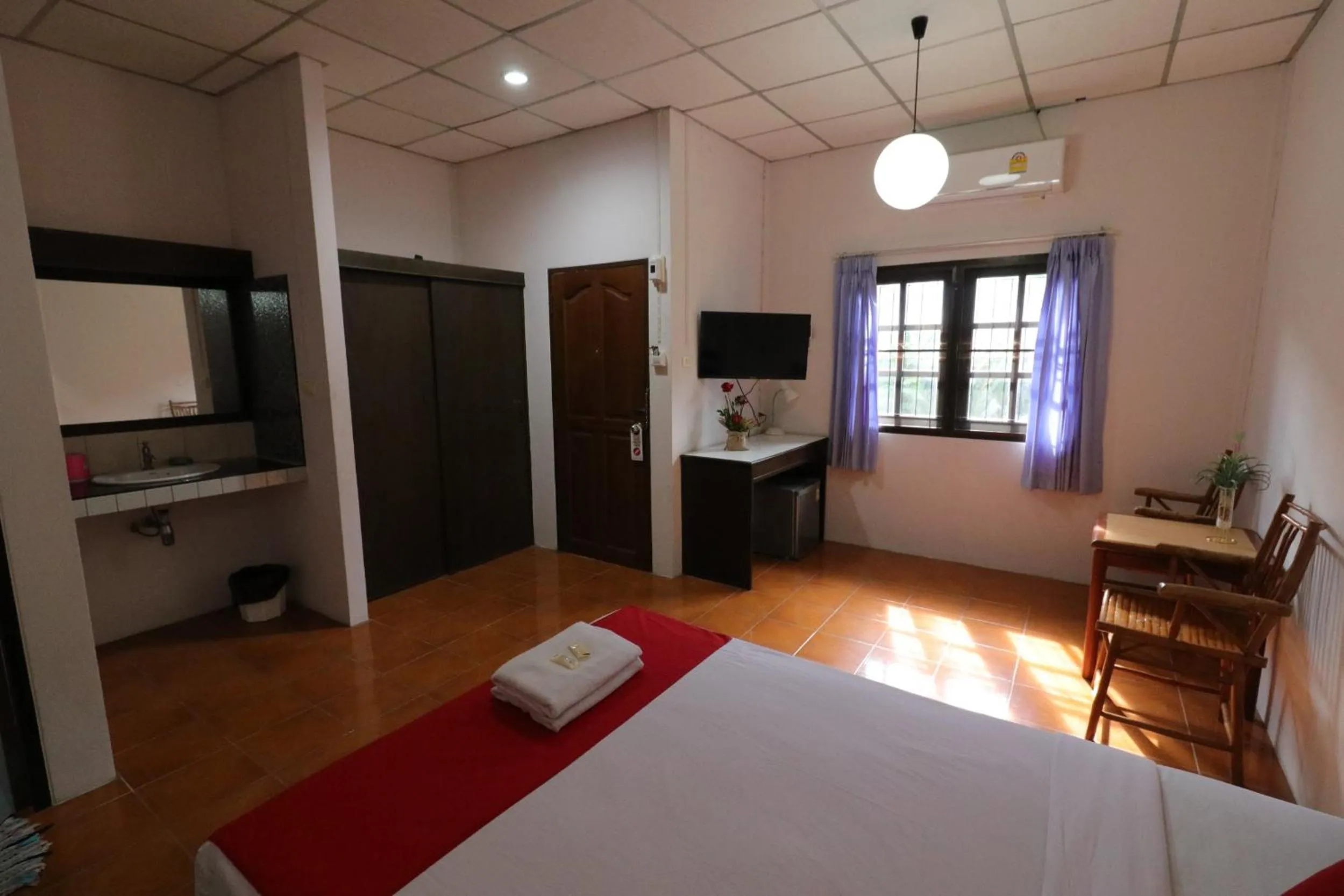 Bed in Baan Nat The Village