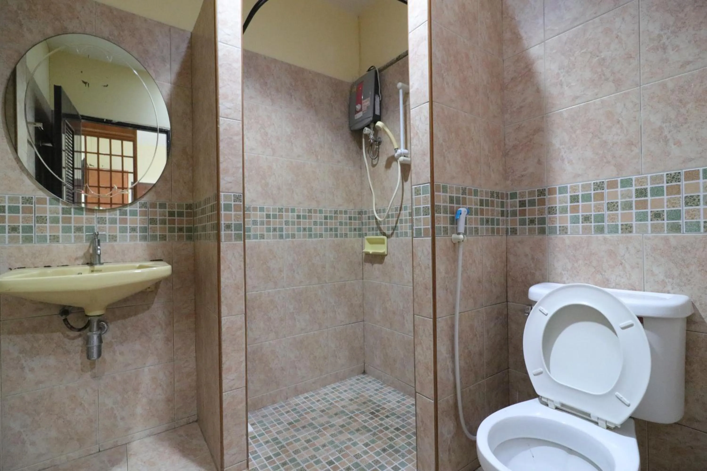 Shower in Baan Nat The Village