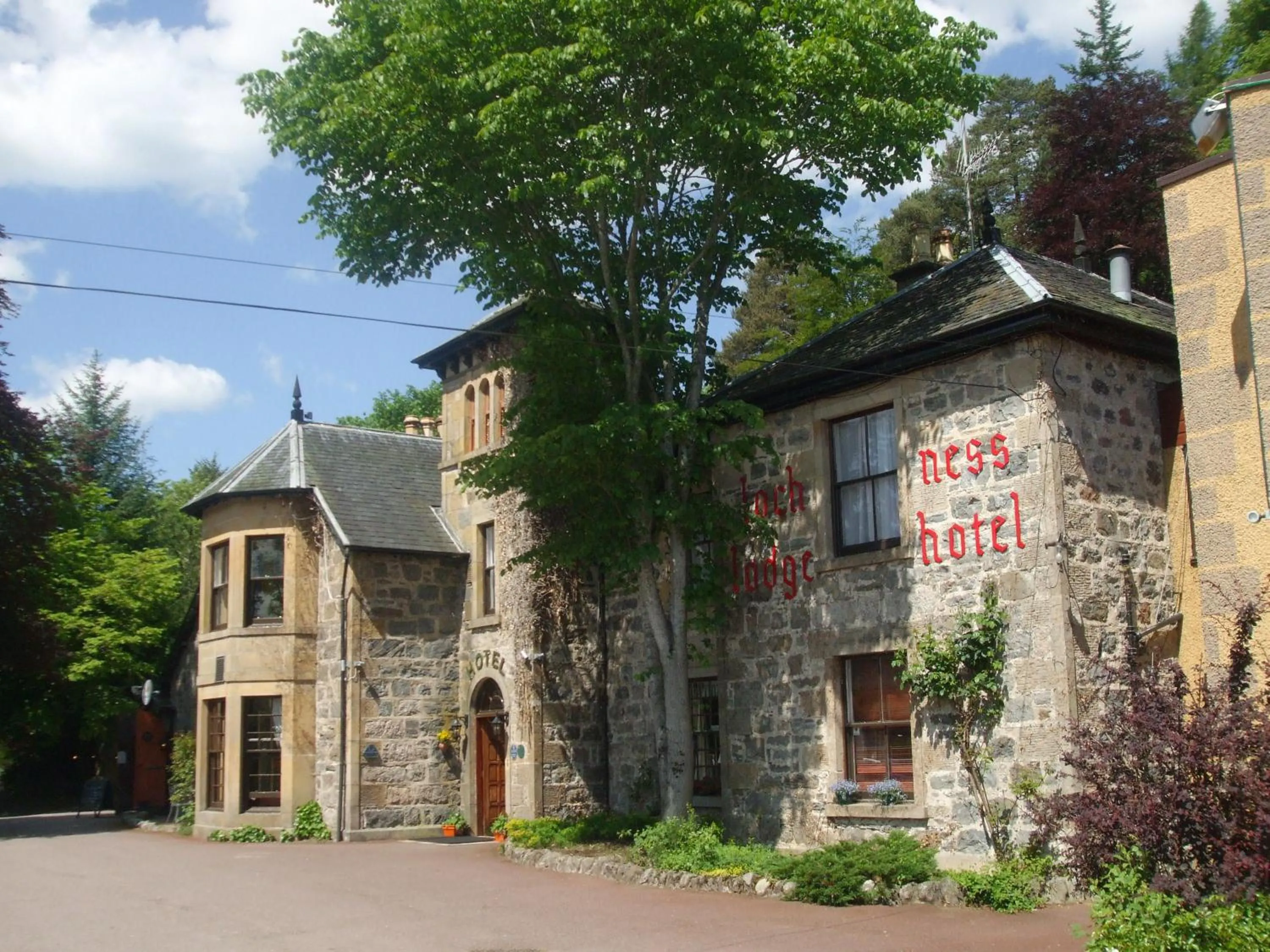 Facade/entrance in Loch Ness Lodge Hotel