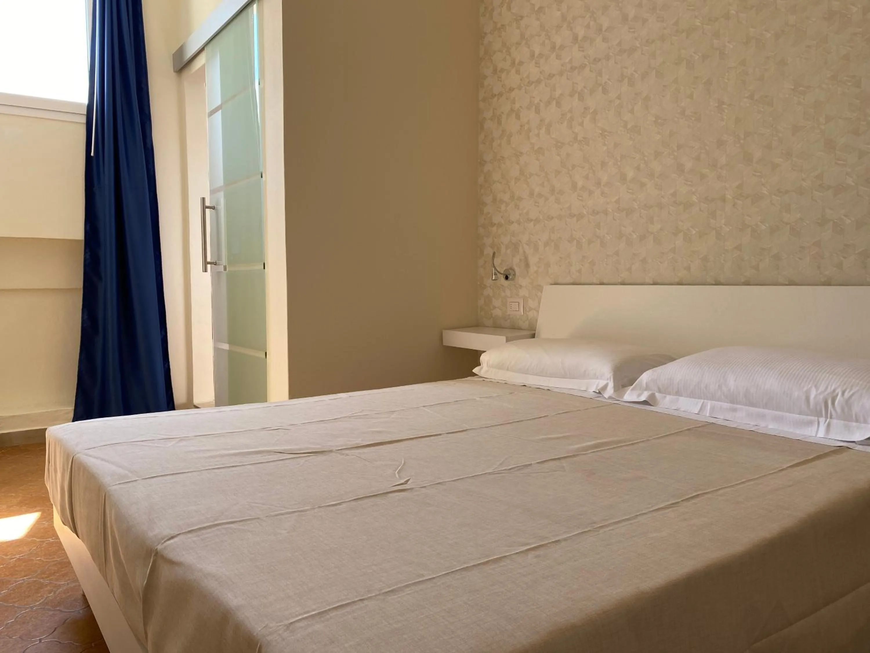 Day, Bed in Acquaviva Experience B&B