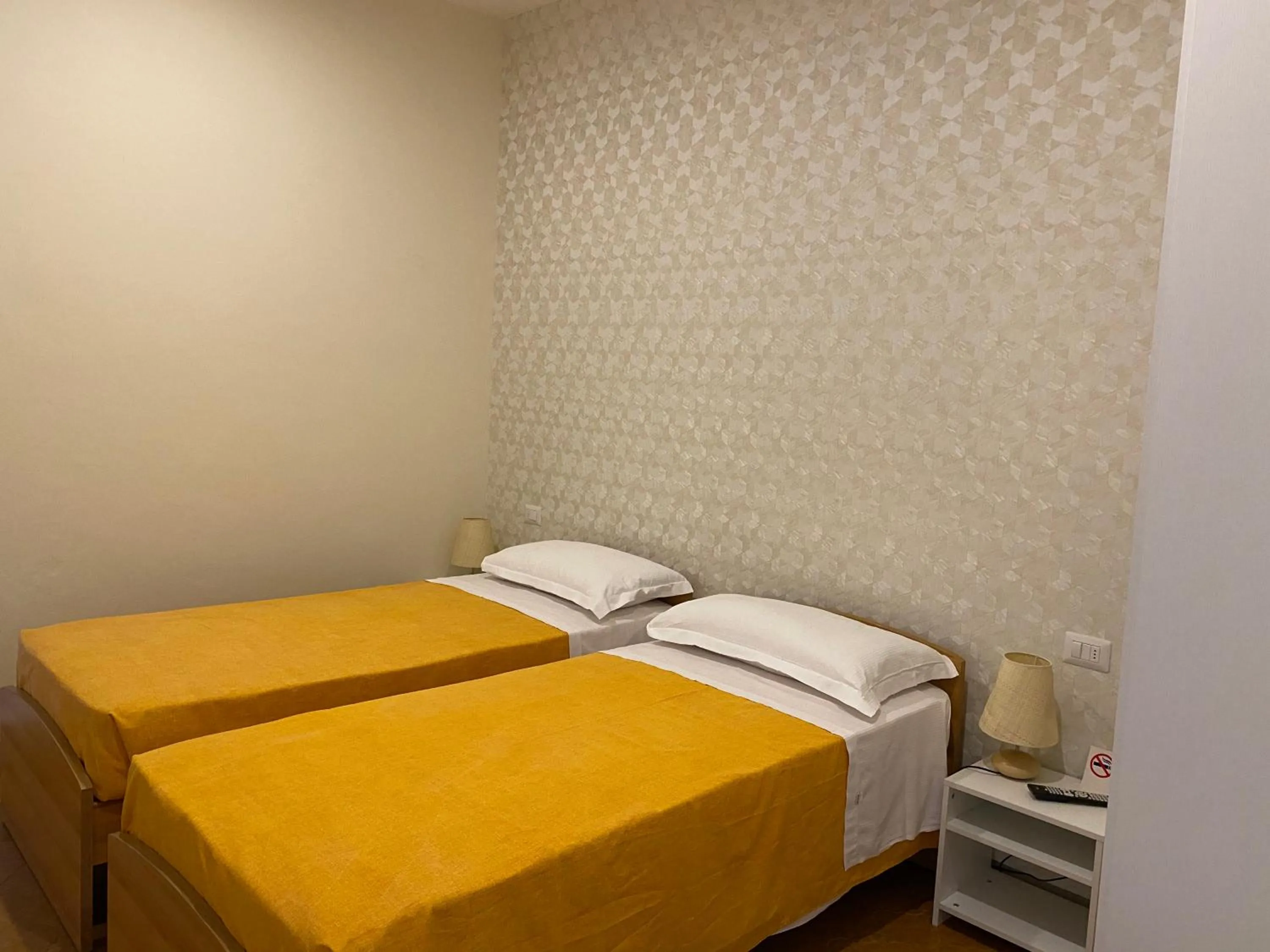 Bed in Acquaviva Experience B&B