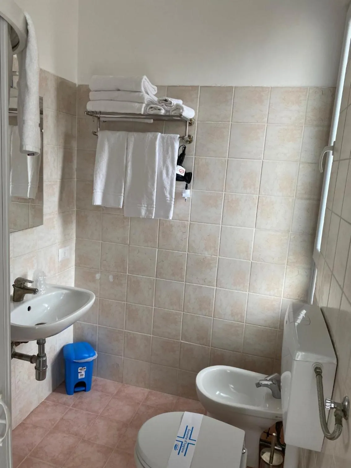 Bathroom in Acquaviva Experience B&B