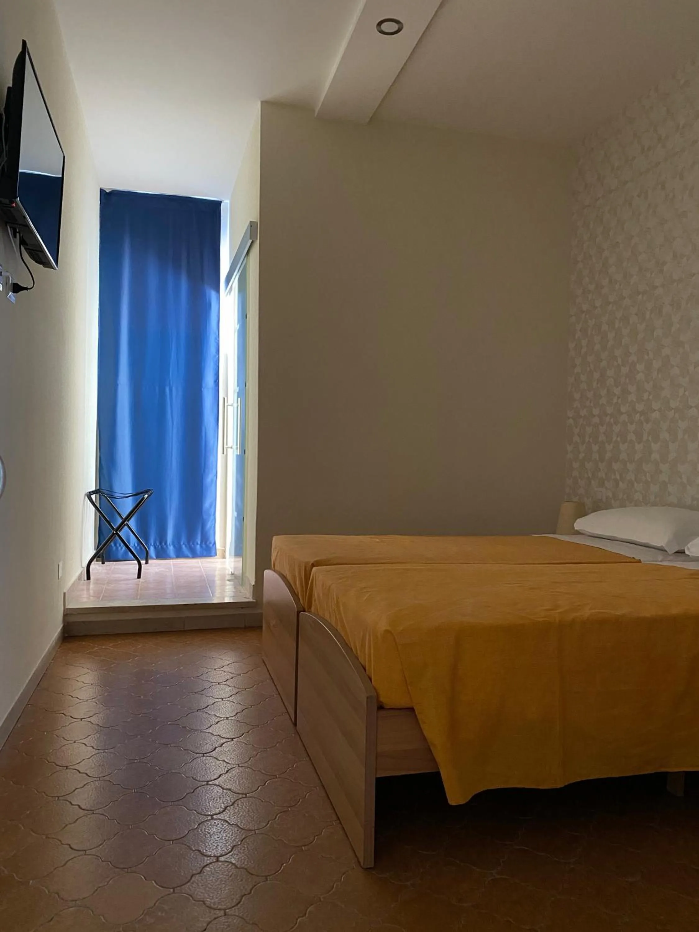 Summer, Bed in Acquaviva Experience B&B