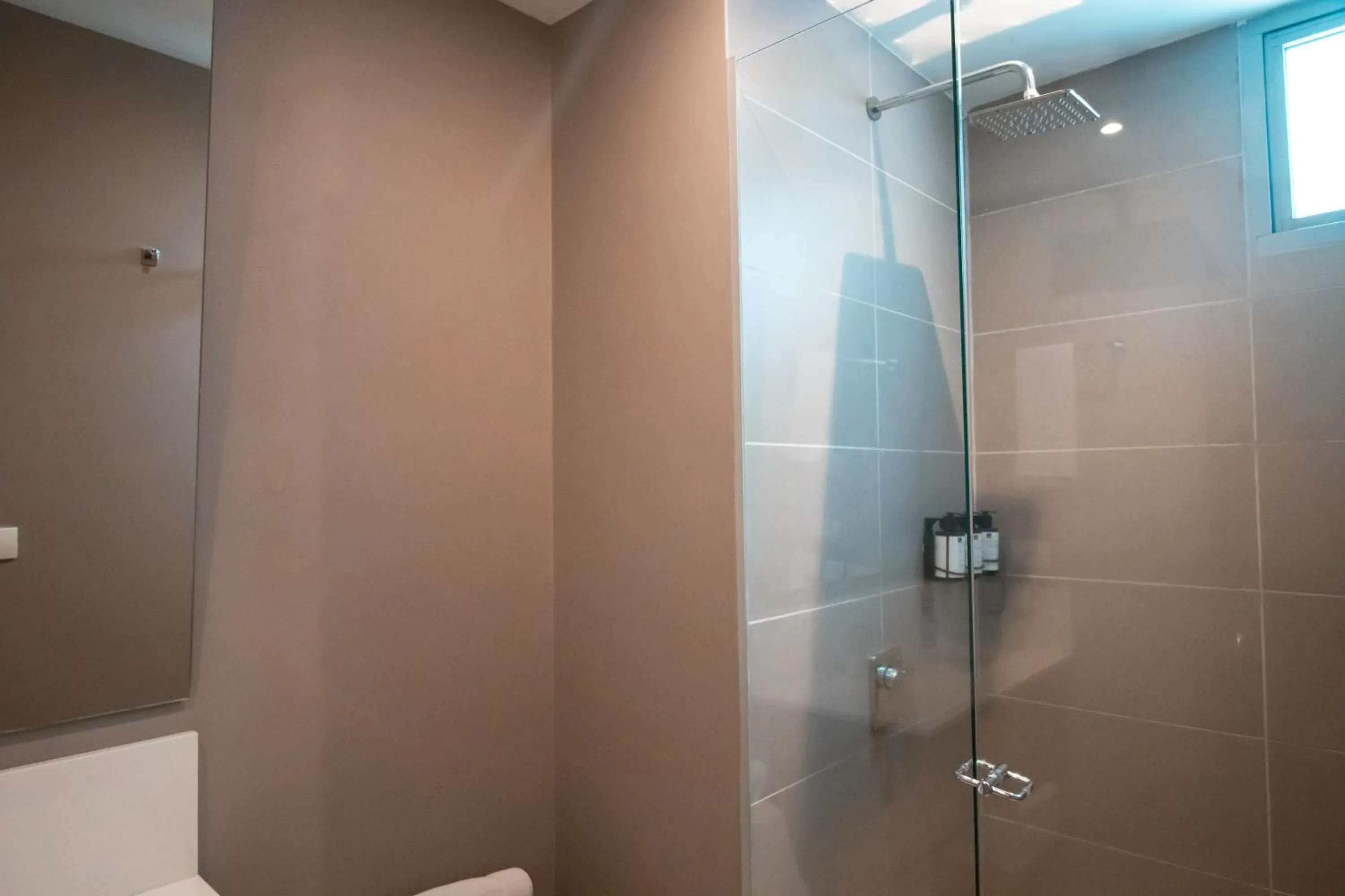 Bathroom in Sites Hotel