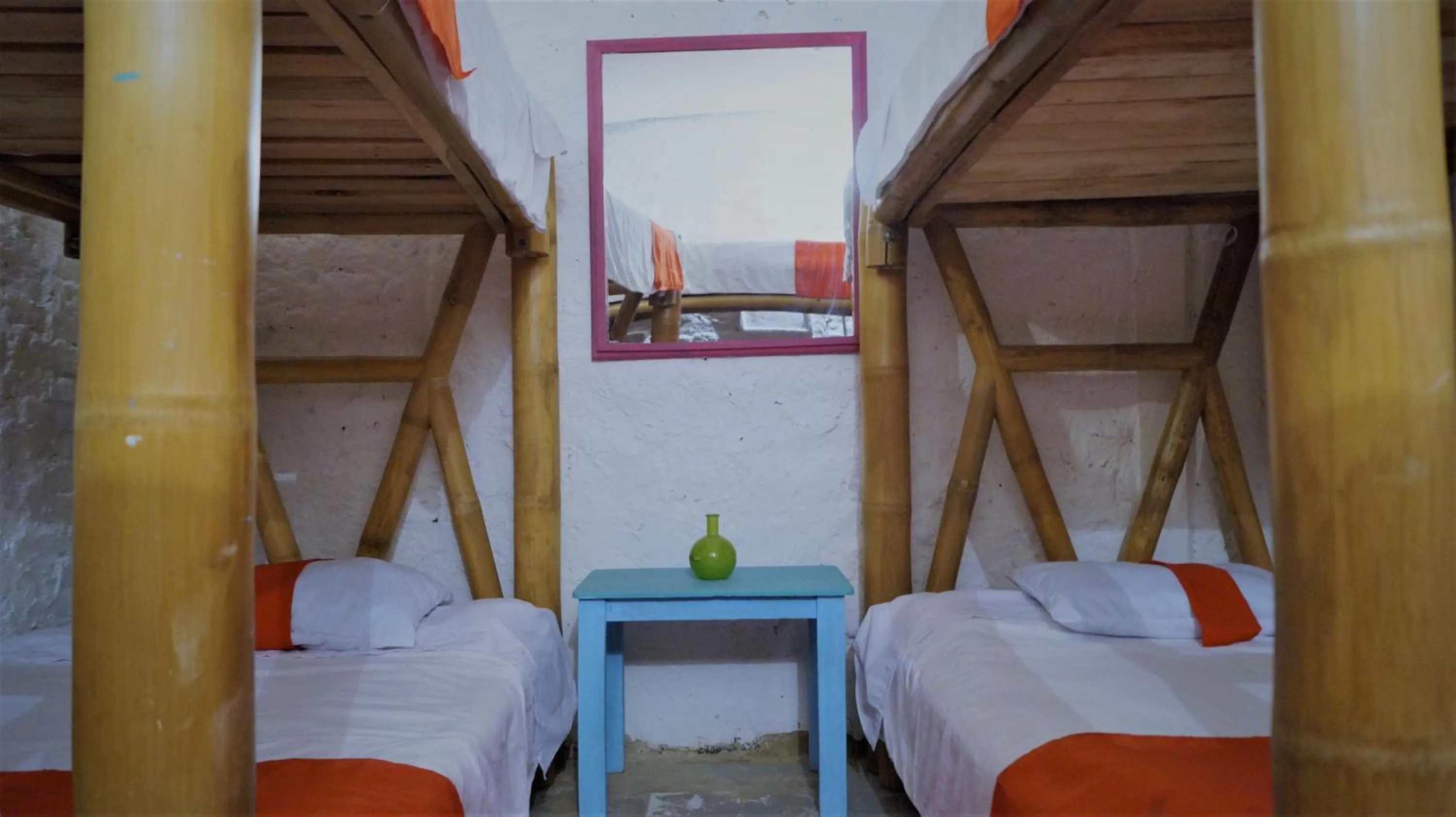 Bed in Lima Limon Candelaria Hostel