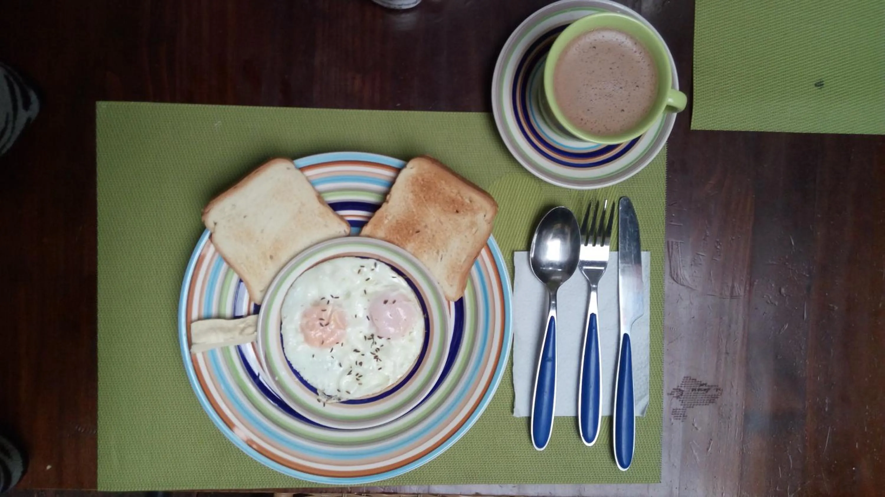 Breakfast in Lima Limon Candelaria Hostel