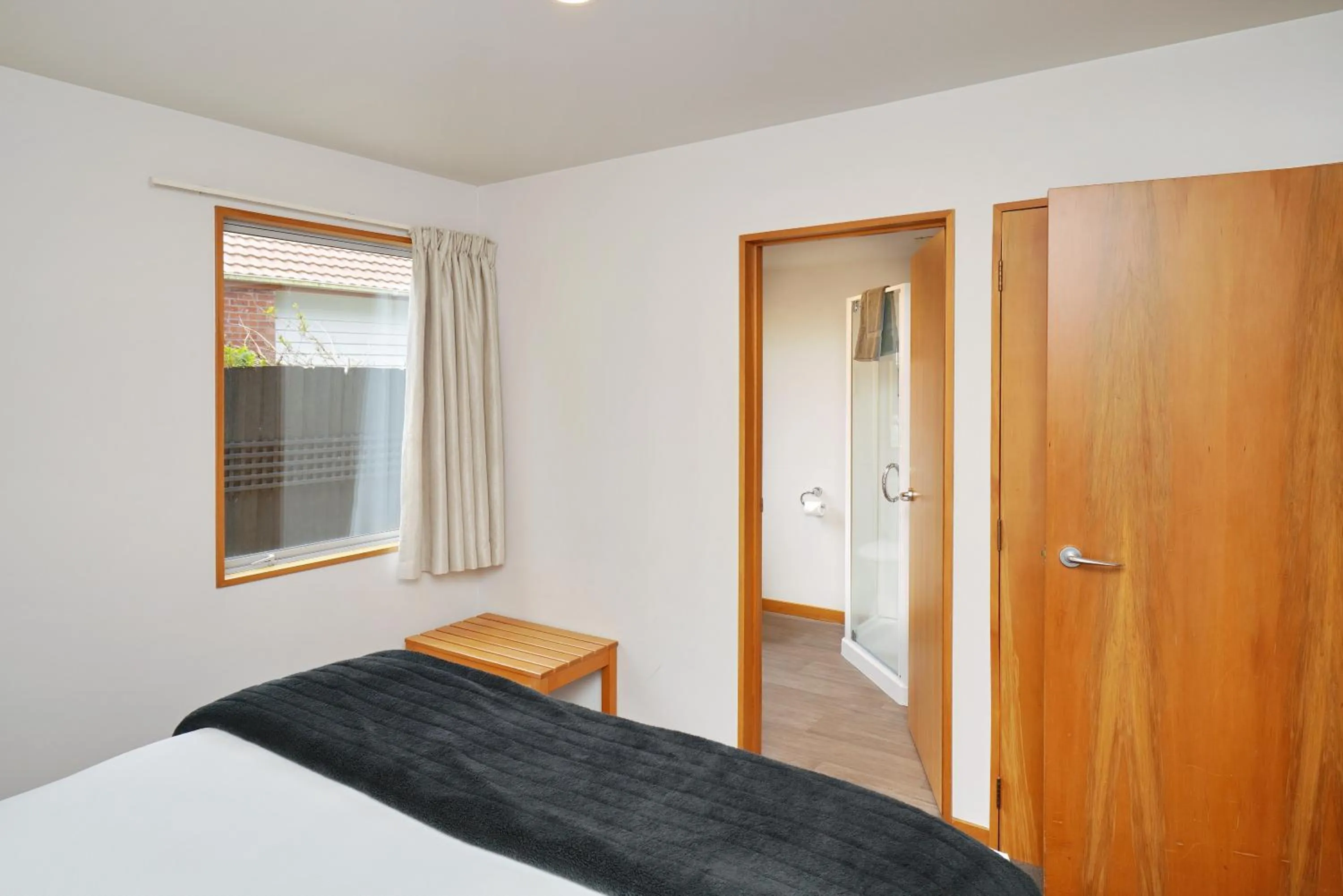 Bedroom, Bed in 306 Motel Apartments