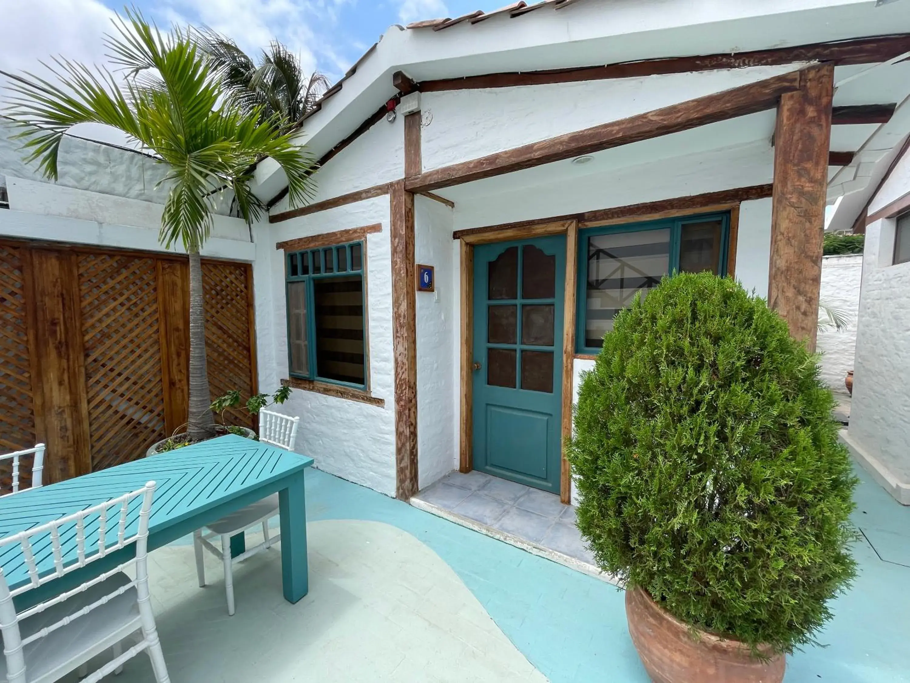 Large Double Room - single occupancy in Hosteria Punta Blanca Large Double Room - single occupancy in Hosteria Punta Blanca