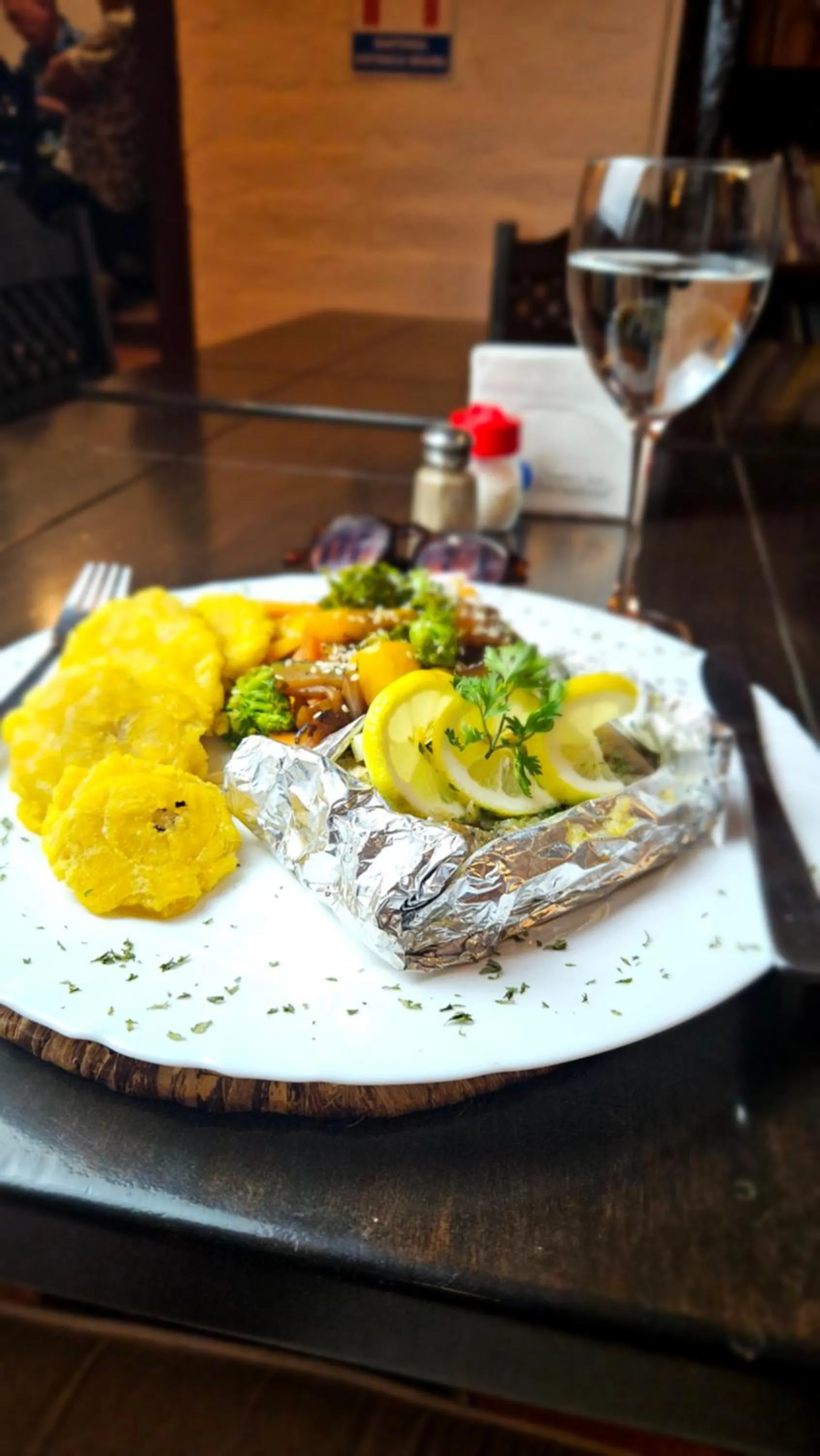 Hosteria Punta Blanca