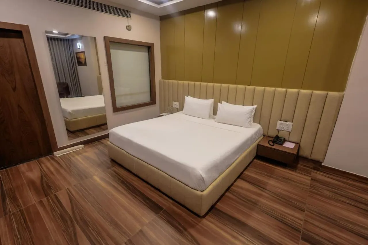 Bed in Seven Sky Clarks Exotica