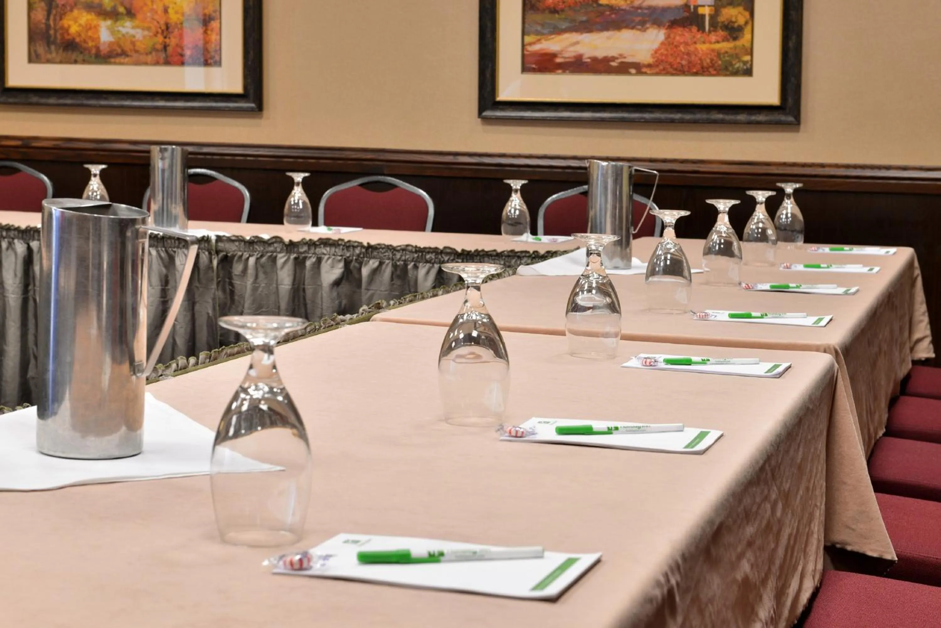 Meeting/conference room in Holiday Inn Stevens Point - Convention Center by IHG