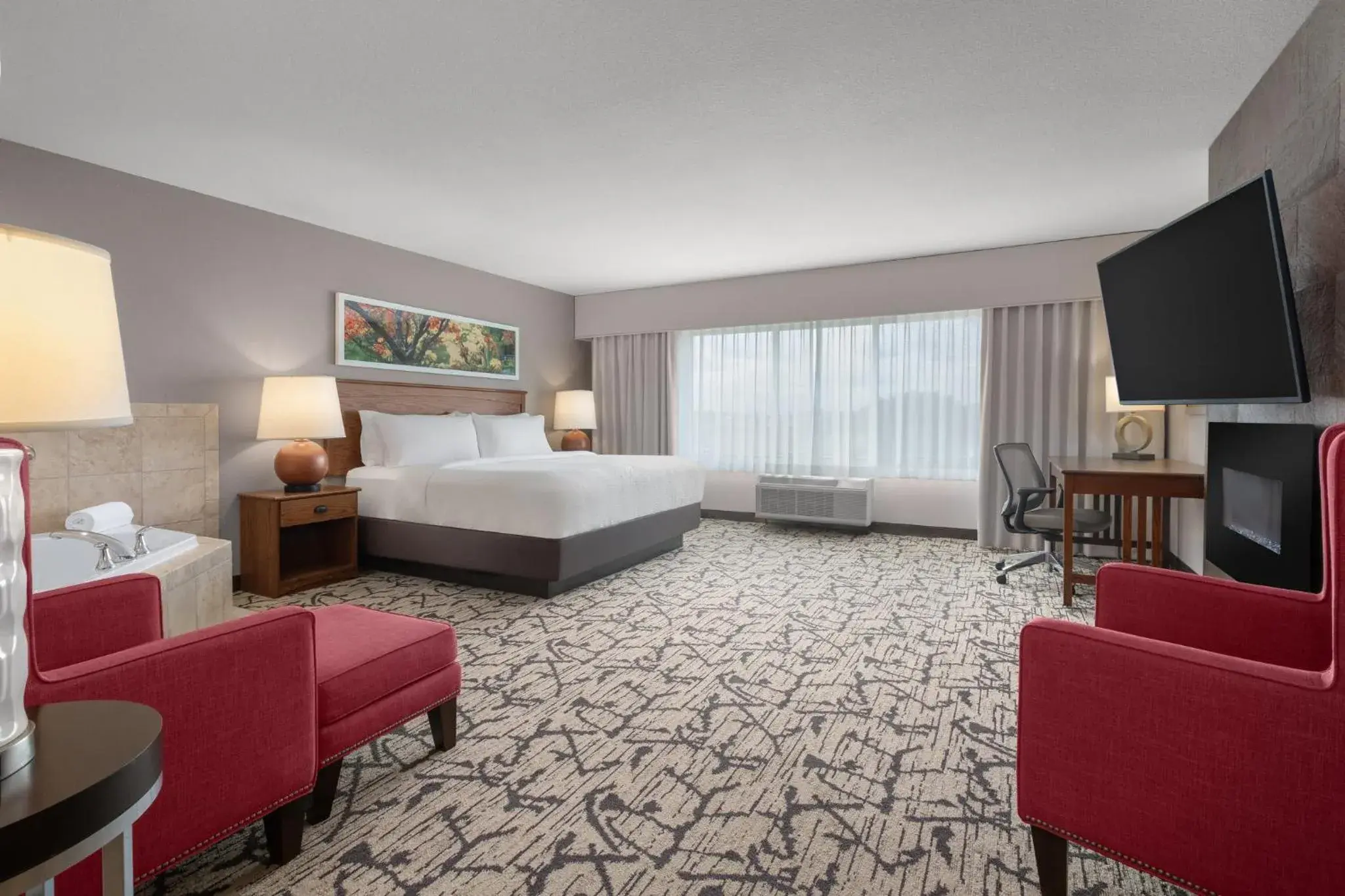 King Suite with Jetted Tub in Holiday Inn Stevens Point - Convention Center by IHG King Suite with Jetted Tub in Holiday Inn Stevens Point - Convention Center by IHG