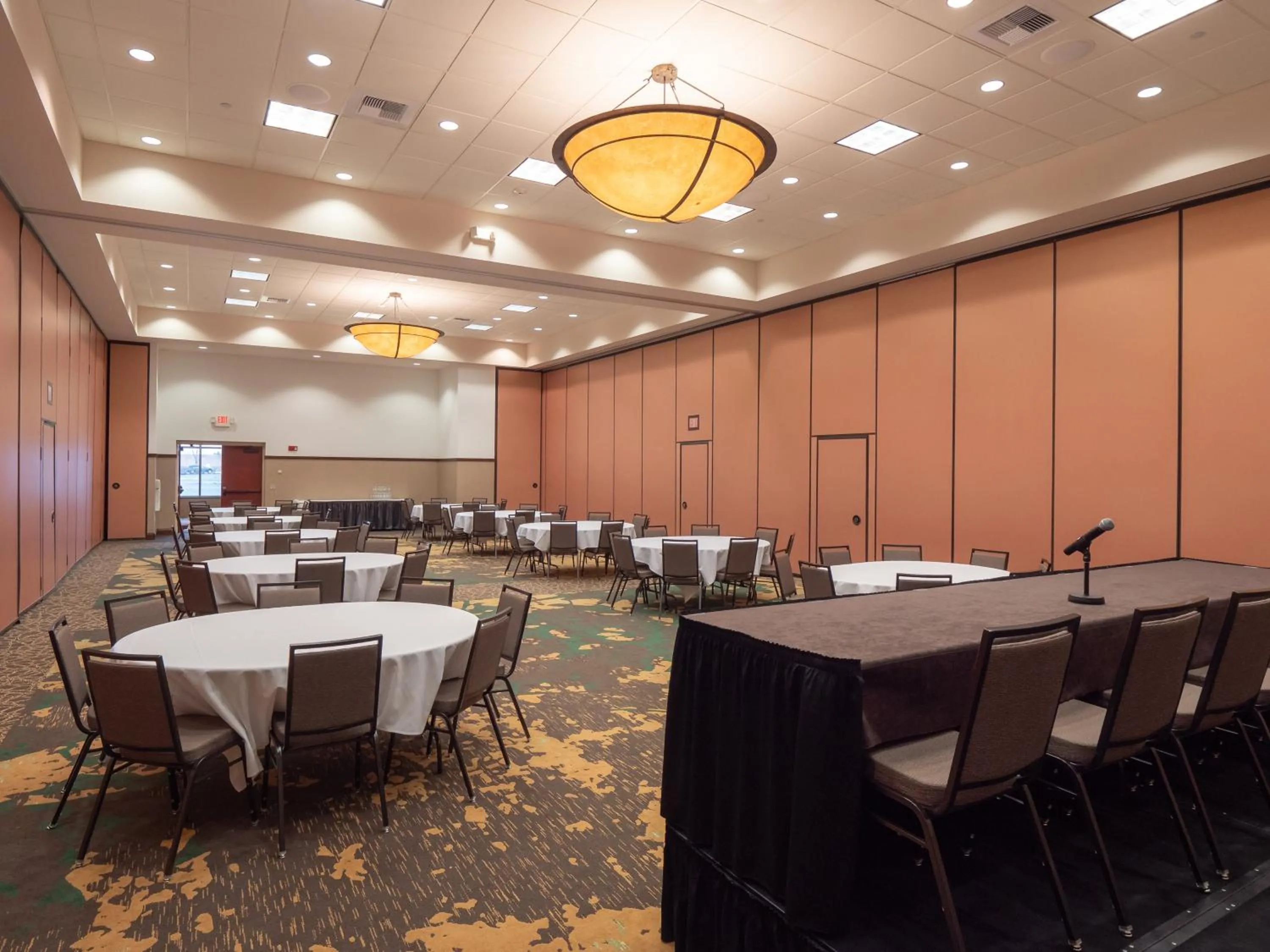 Meeting/conference room in Holiday Inn Stevens Point - Convention Center by IHG
