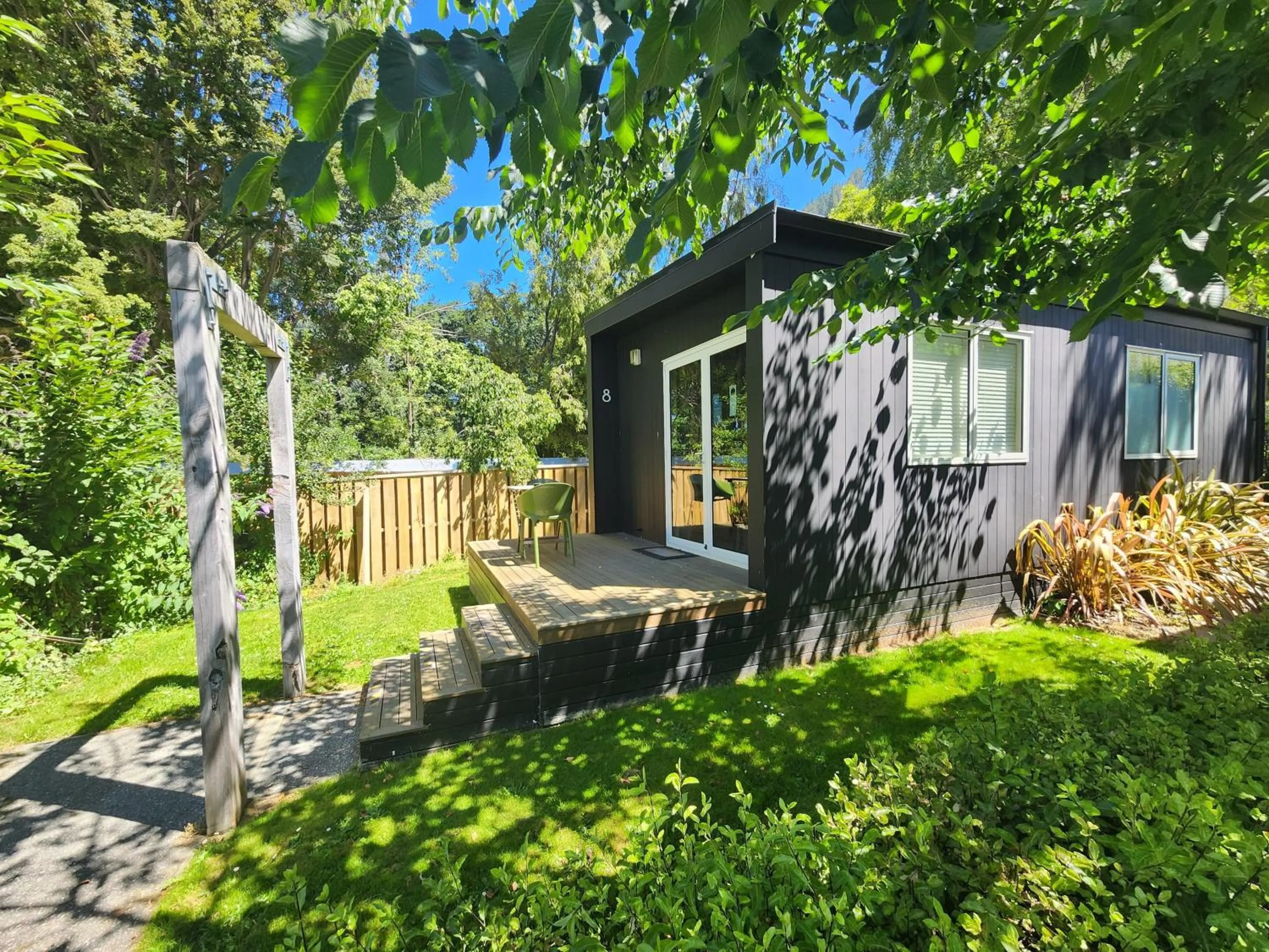 Garden in Pinewood Queenstown