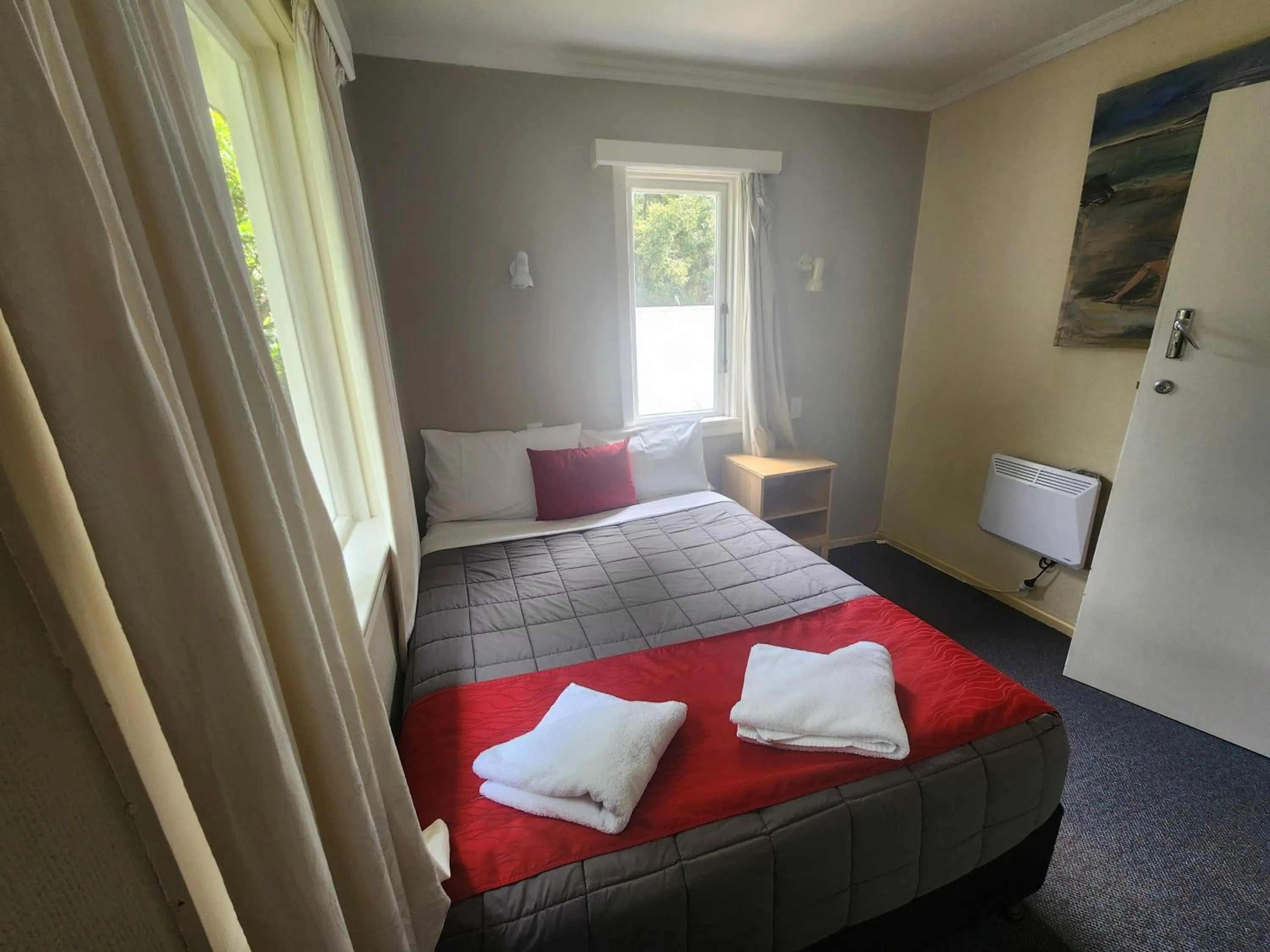 Bed in Pinewood Queenstown