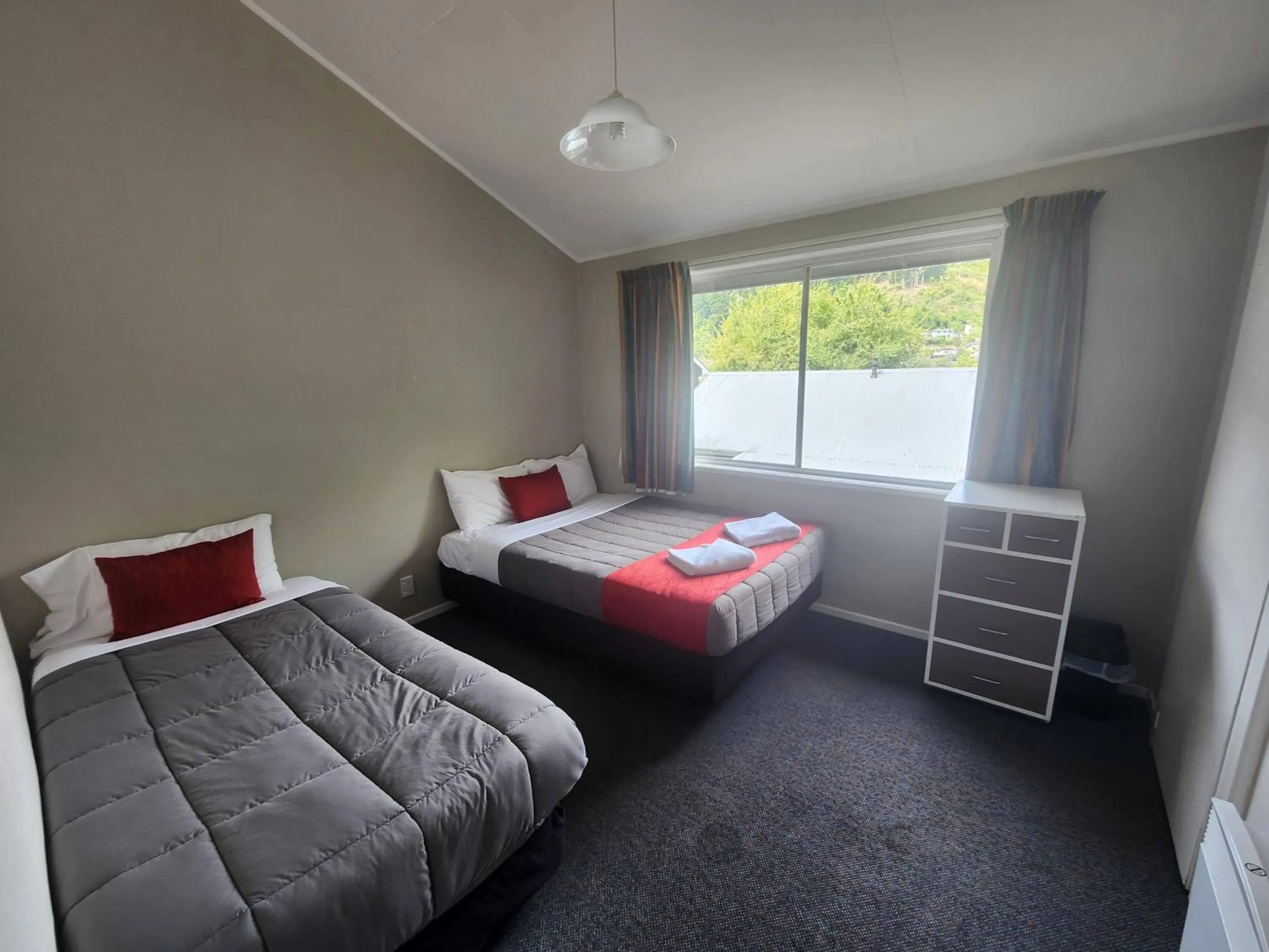 Bed in Pinewood Queenstown