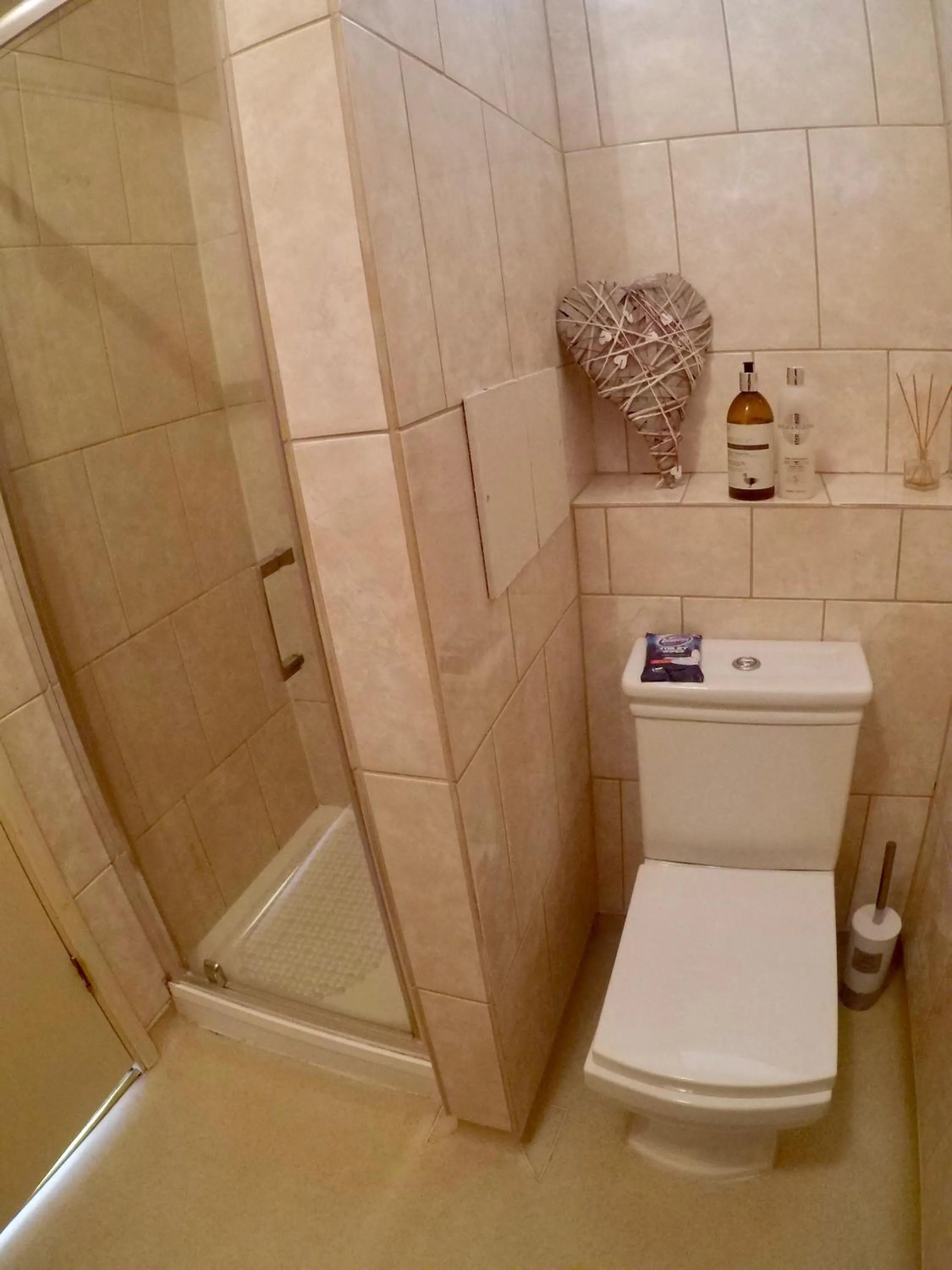 Bathroom in Whitchurch Farm Guesthouse