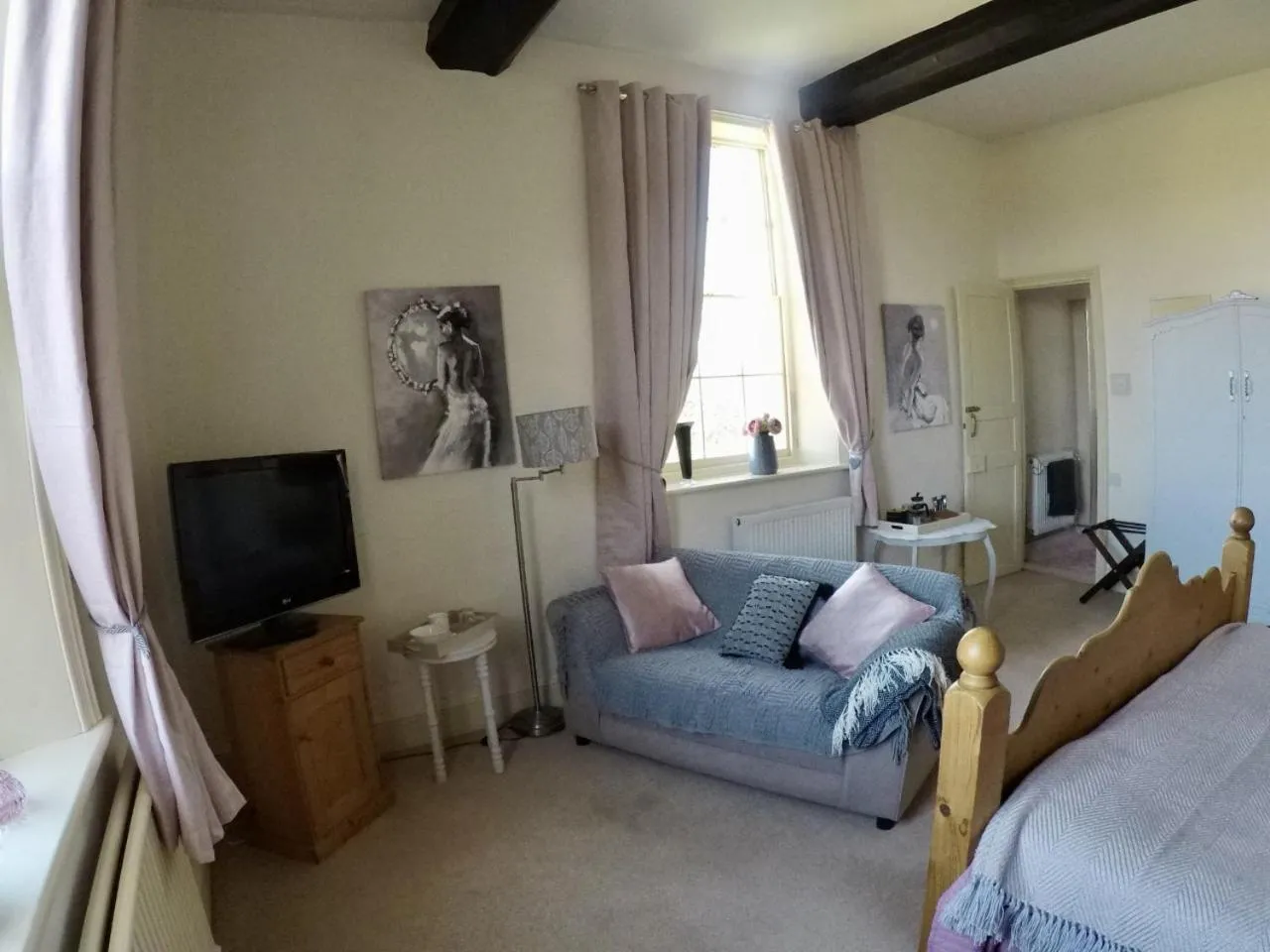 Seating area, Bed in Whitchurch Farm Guesthouse