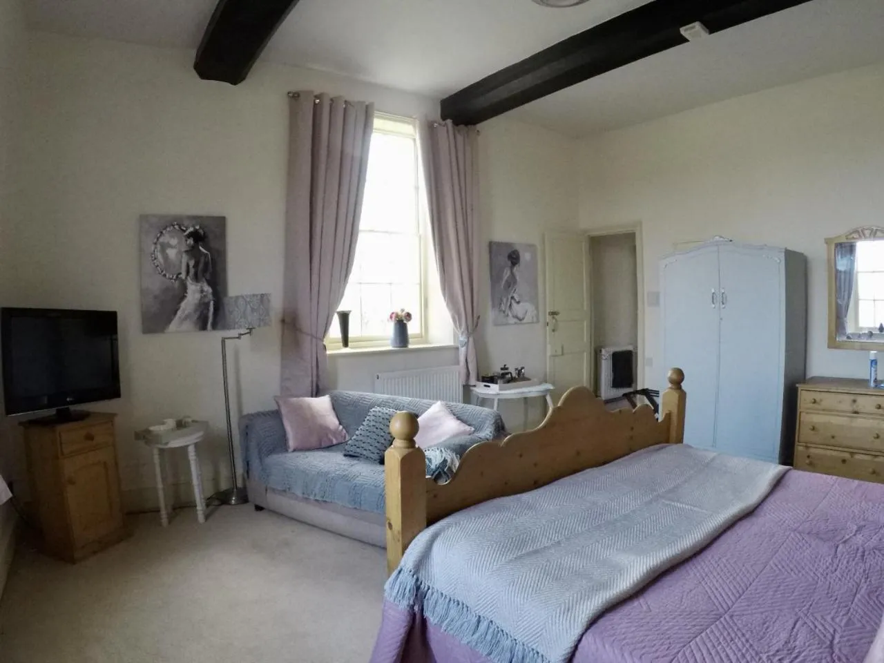 Photo of the whole room, Bed in Whitchurch Farm Guesthouse