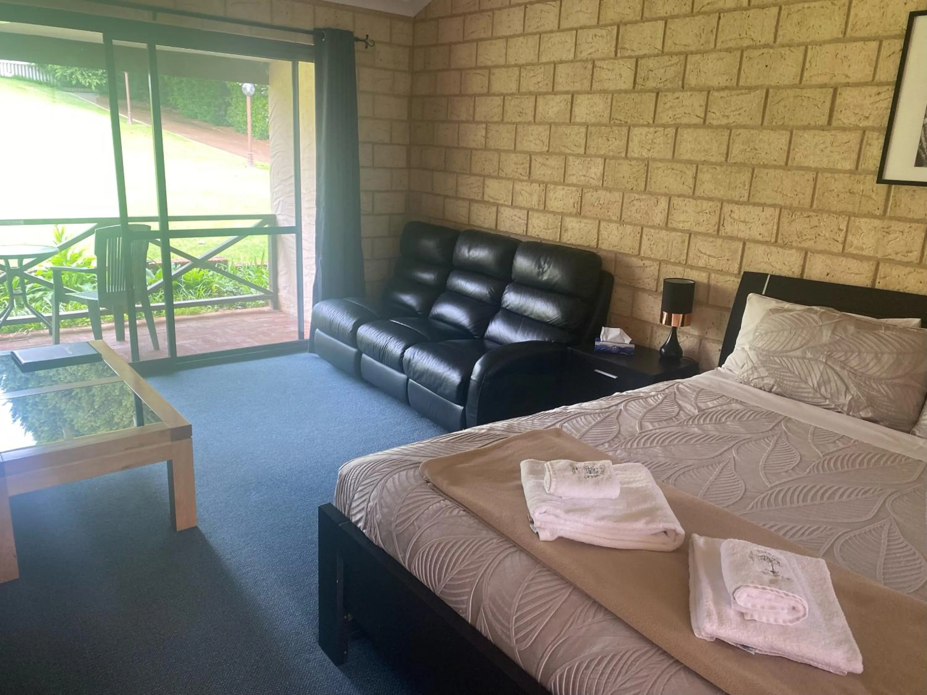 Bed in Karri Forest Motel