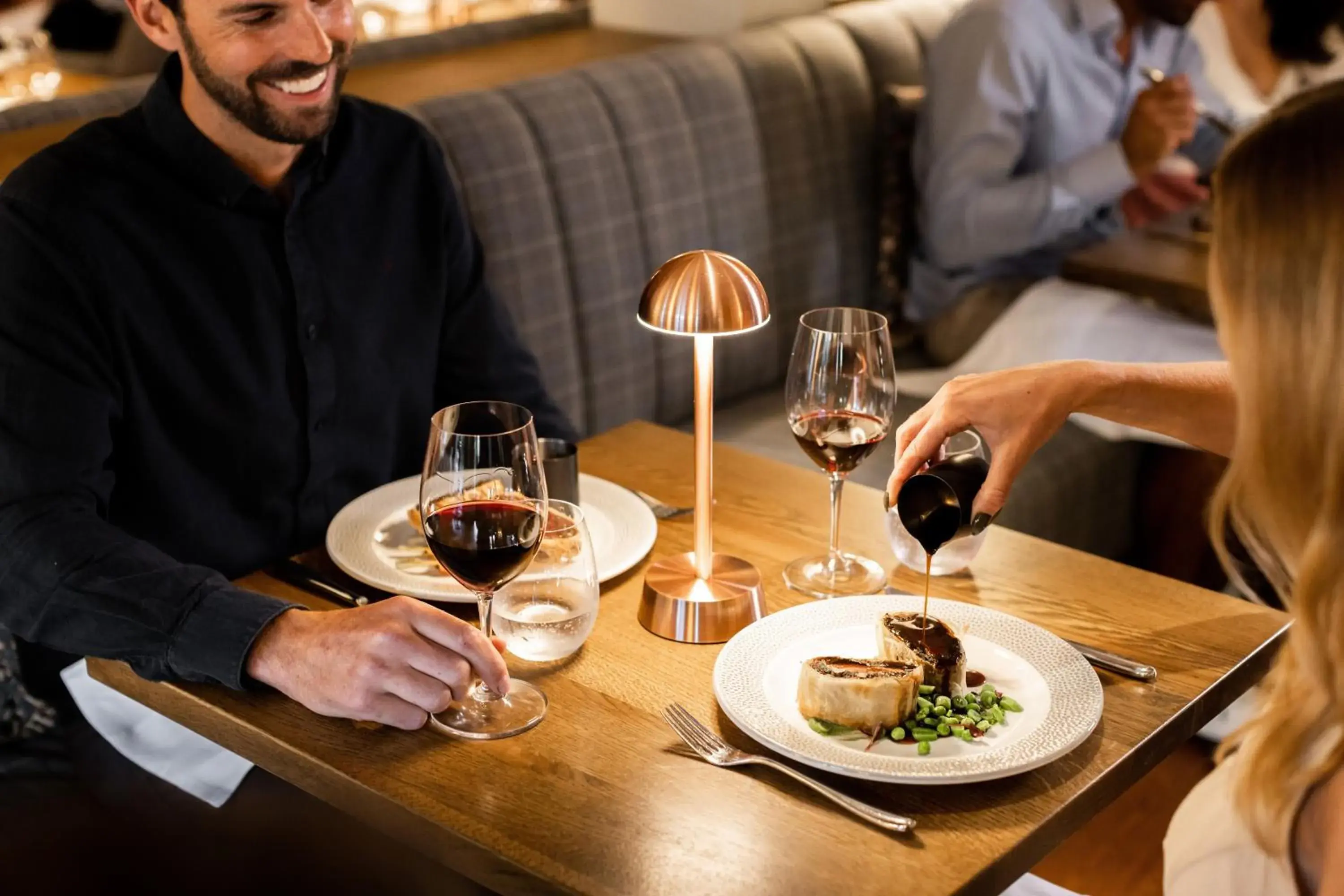 Restaurant/places to eat in Greenhills Country Hotel Restaurant/places to eat in Greenhills Country Hotel