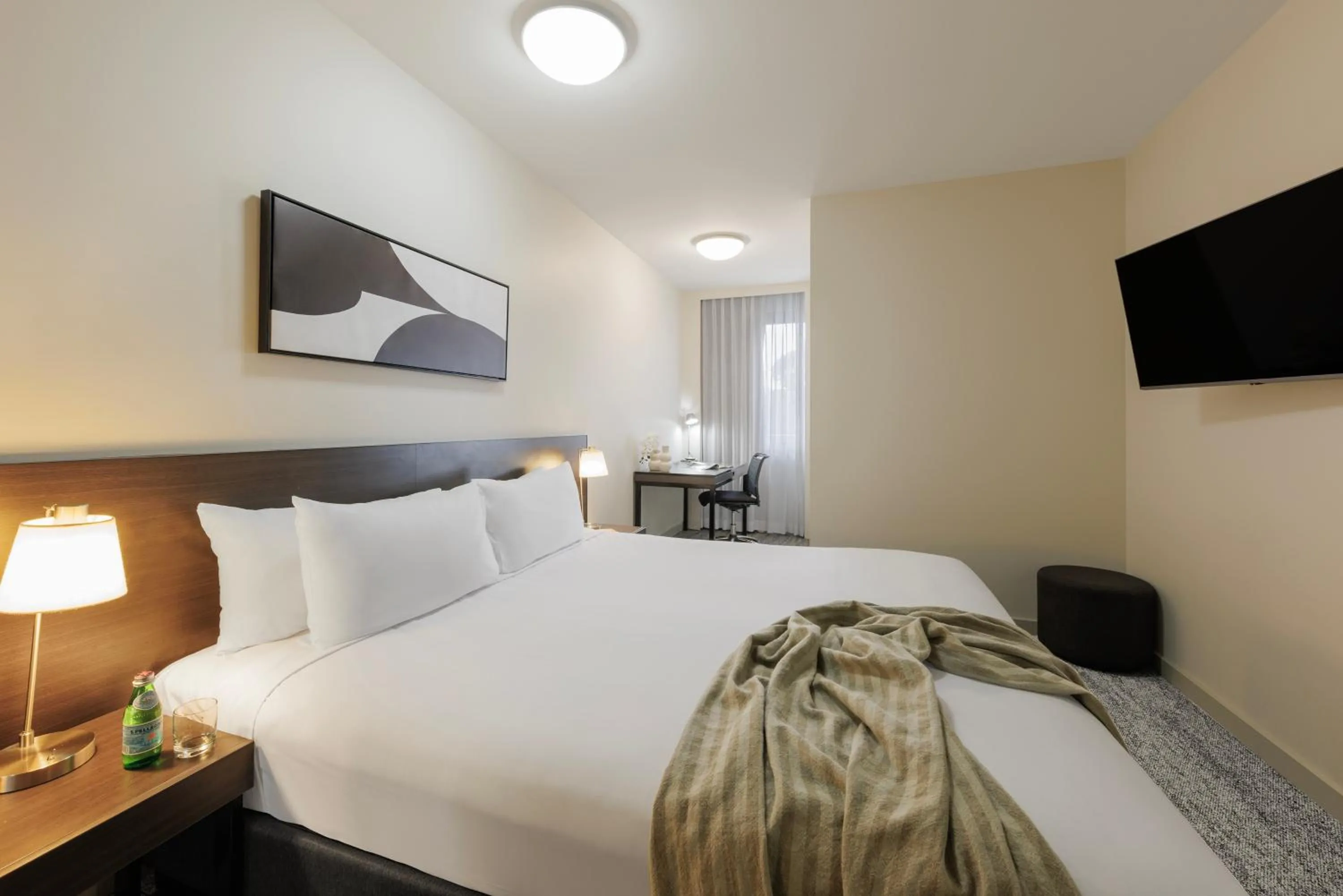 Bedroom, Bed in Punthill Norwest