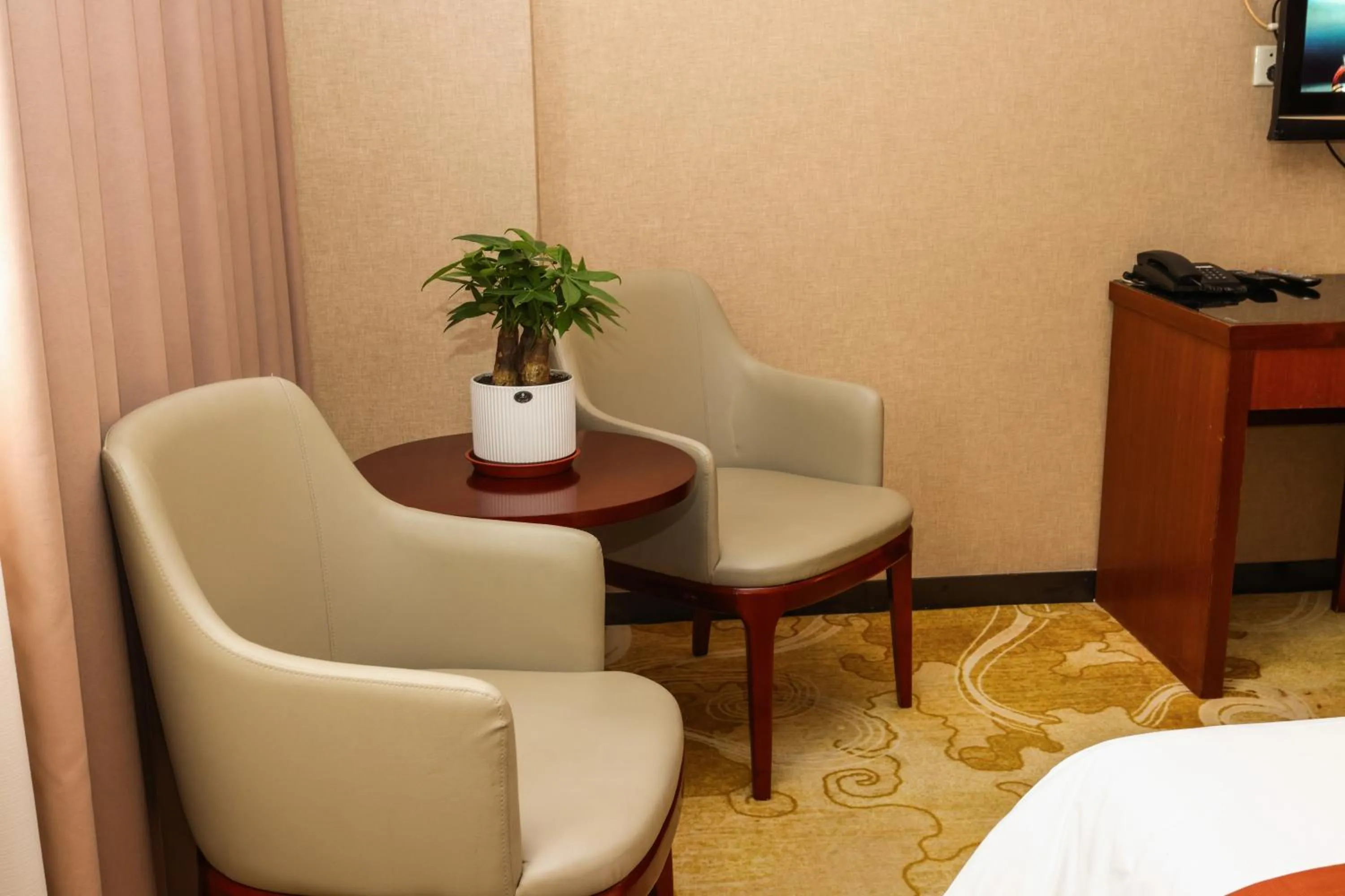 Property building in Shanghai YUHANG Hotel